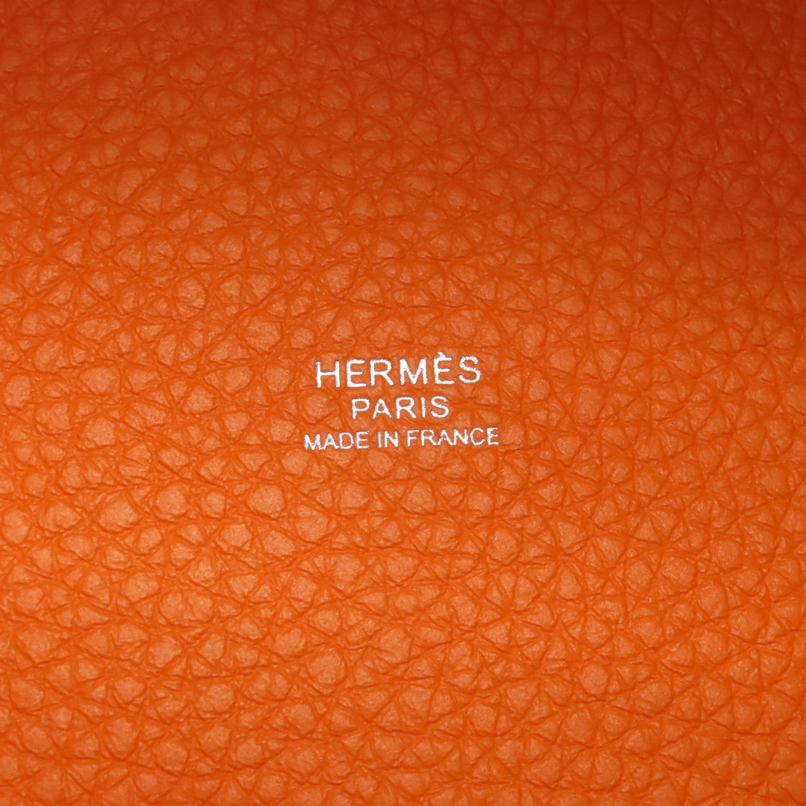 HERMES **【清倉大減價】Clemence皮革Pictin PM銀扣手挽袋Feu橙色