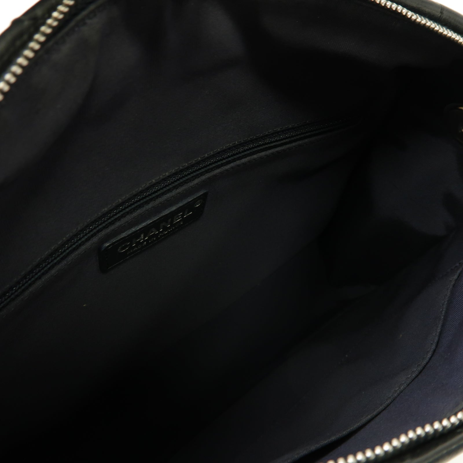 CHANEL 菱格牛皮皮革Working Vibe Camera Case銀扣鏈帶肩背袋黑色