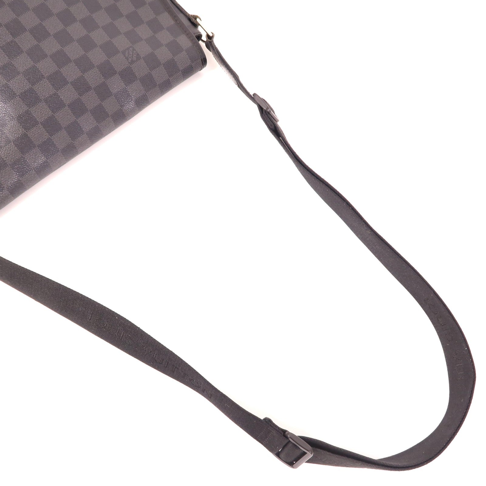 LOUIS VUITTON Damier Graphite Daniel MM銀扣肩背袋