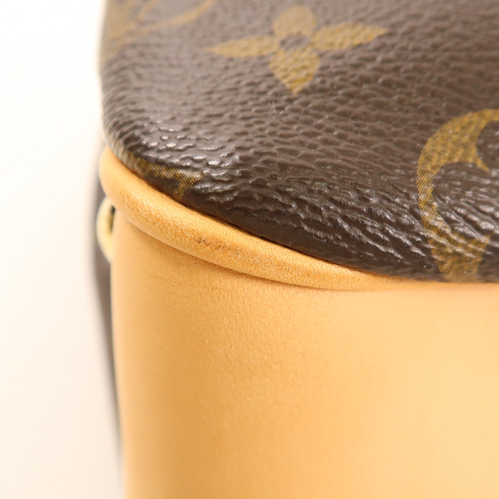 LOUIS VUITTON Monogram Boetie PM Hand Bag金扣手挽袋