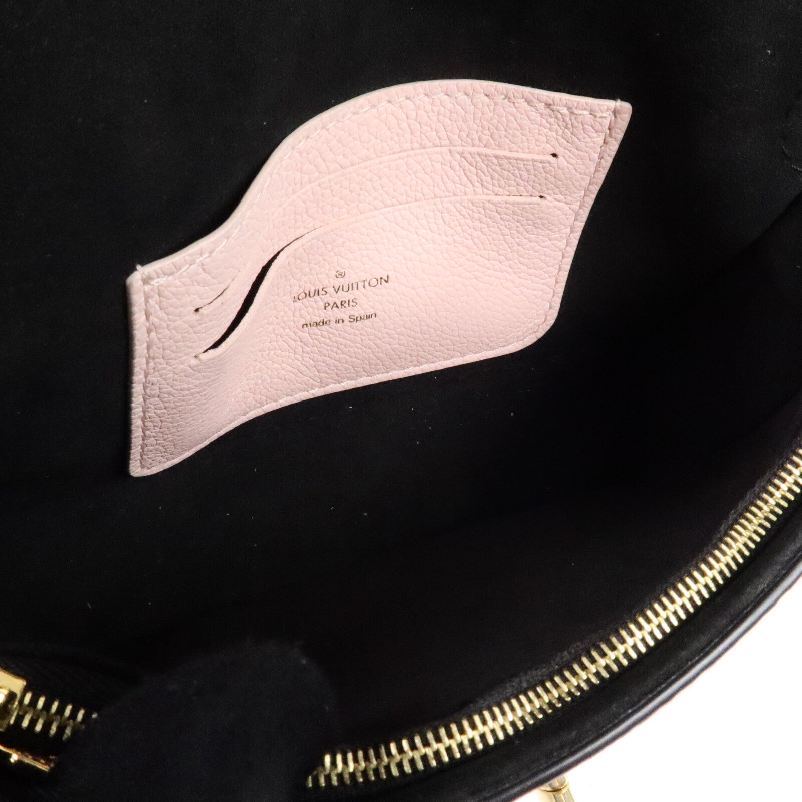 LOUIS VUITTON Grained Calf Lockme Tender Pochette鏈帶肩背袋