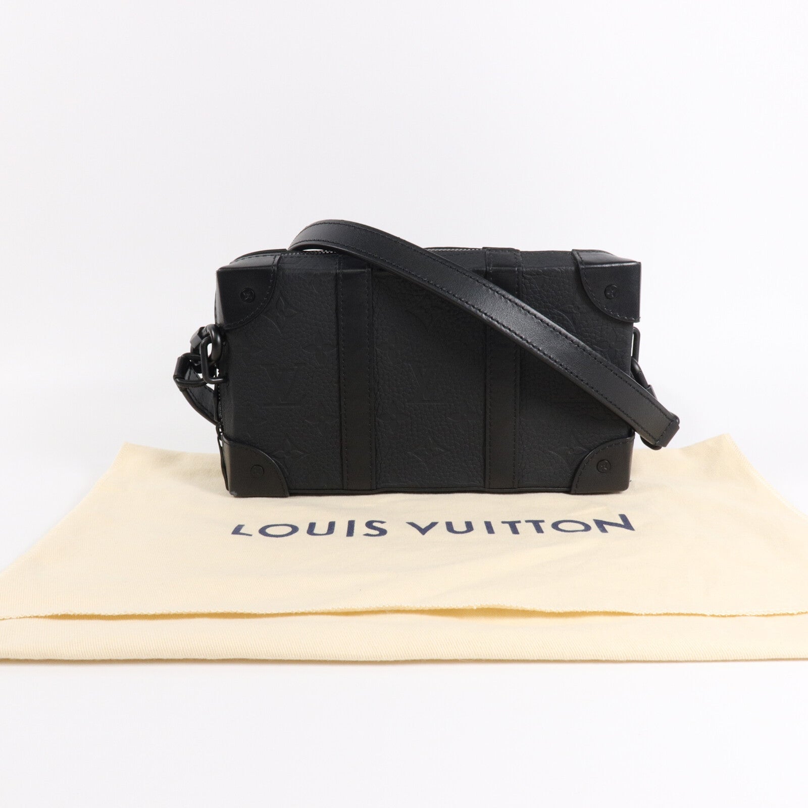 LOUIS VUITTON Monogram Taurillon Soft Trunk肩背袋