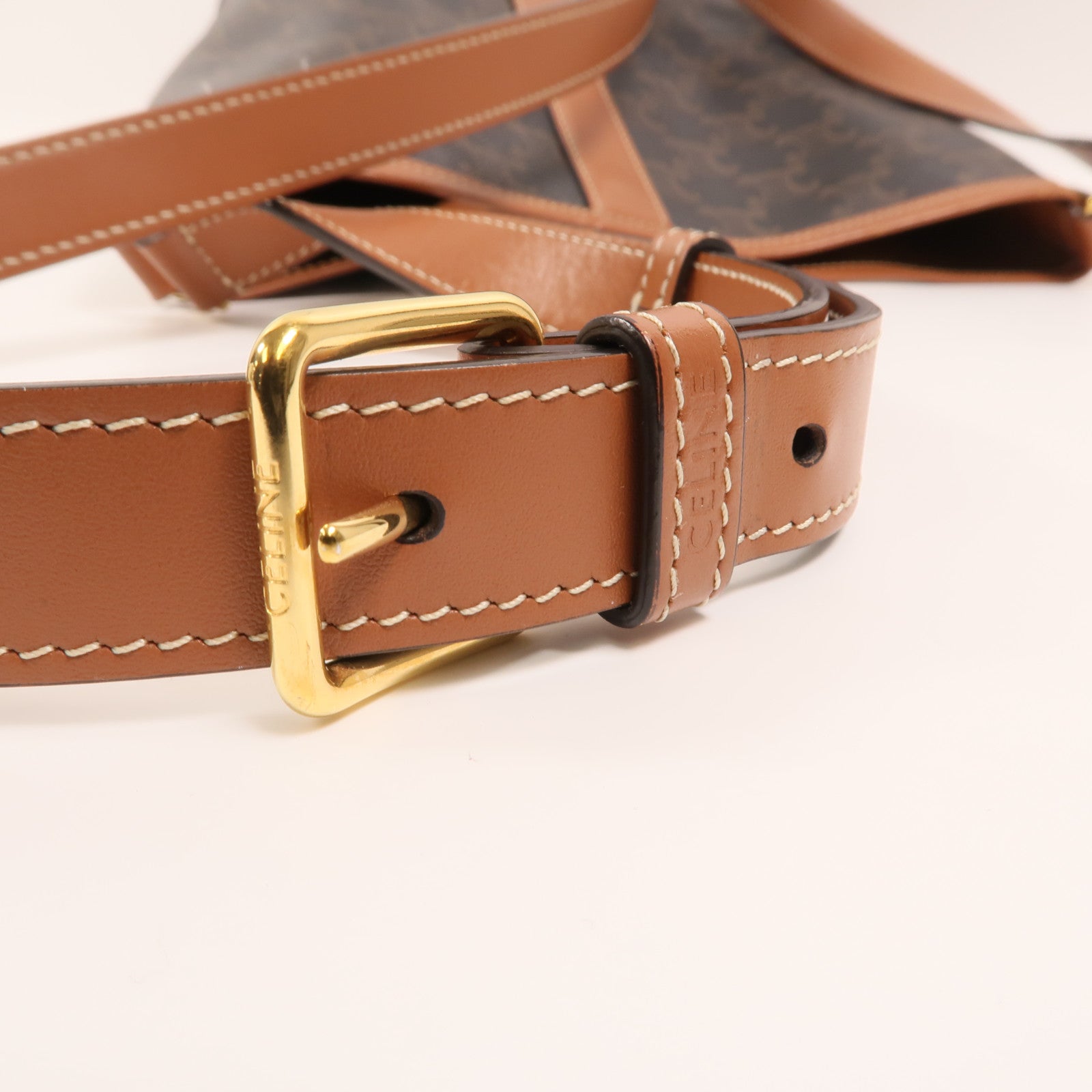 CELINE 塗層帆布Triomphe Small Bucket Bag金扣肩背袋