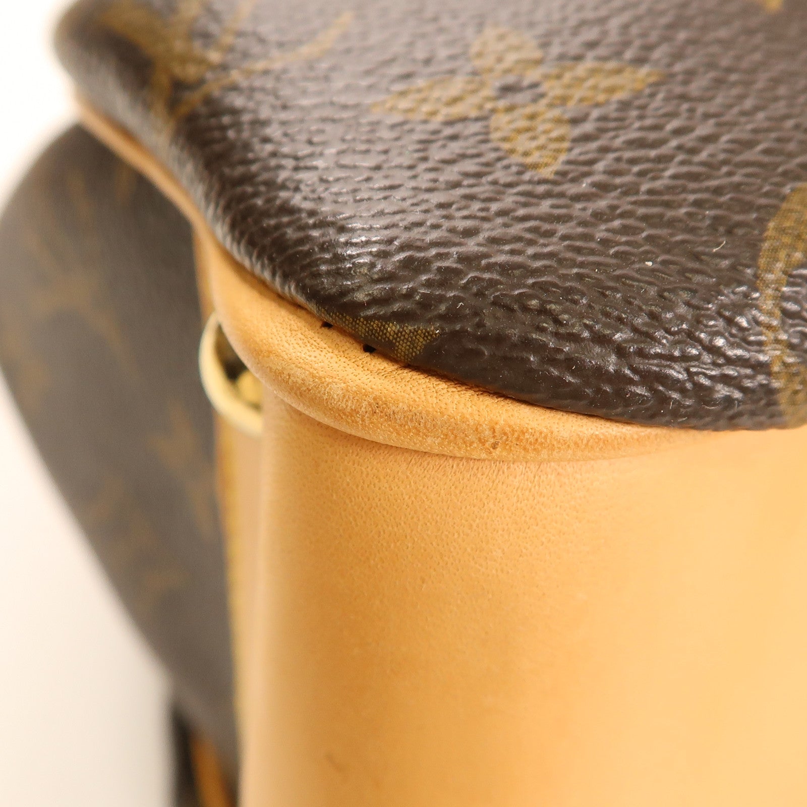 LOUIS VUITTON Monogram Boetie PM Hand Bag金扣手挽袋