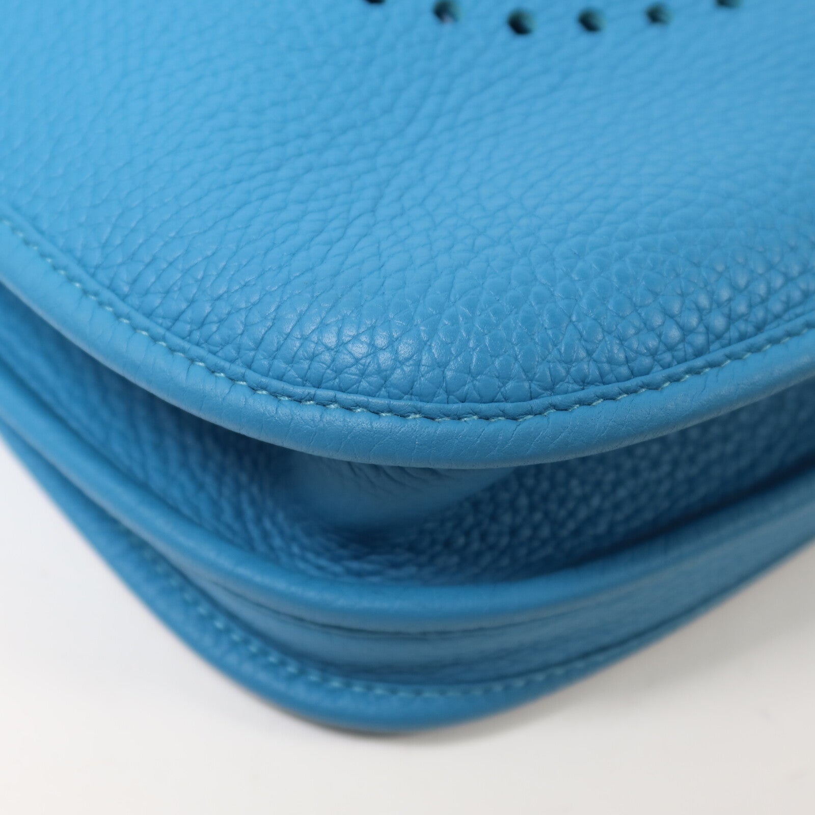 HERMES Clemence皮革Evelyne PM肩背袋Bleu Izmir