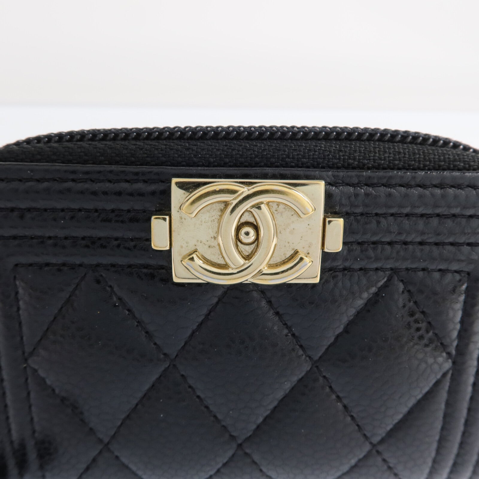 CHANEL 牛皮皮革Boy Card Case金扣卡片套