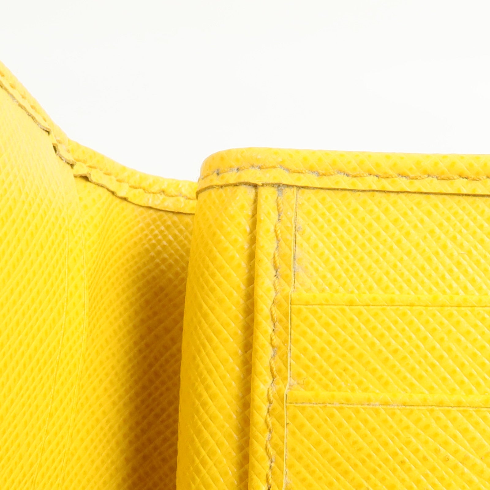 PRADA Saffiano皮革Wallet長錢包