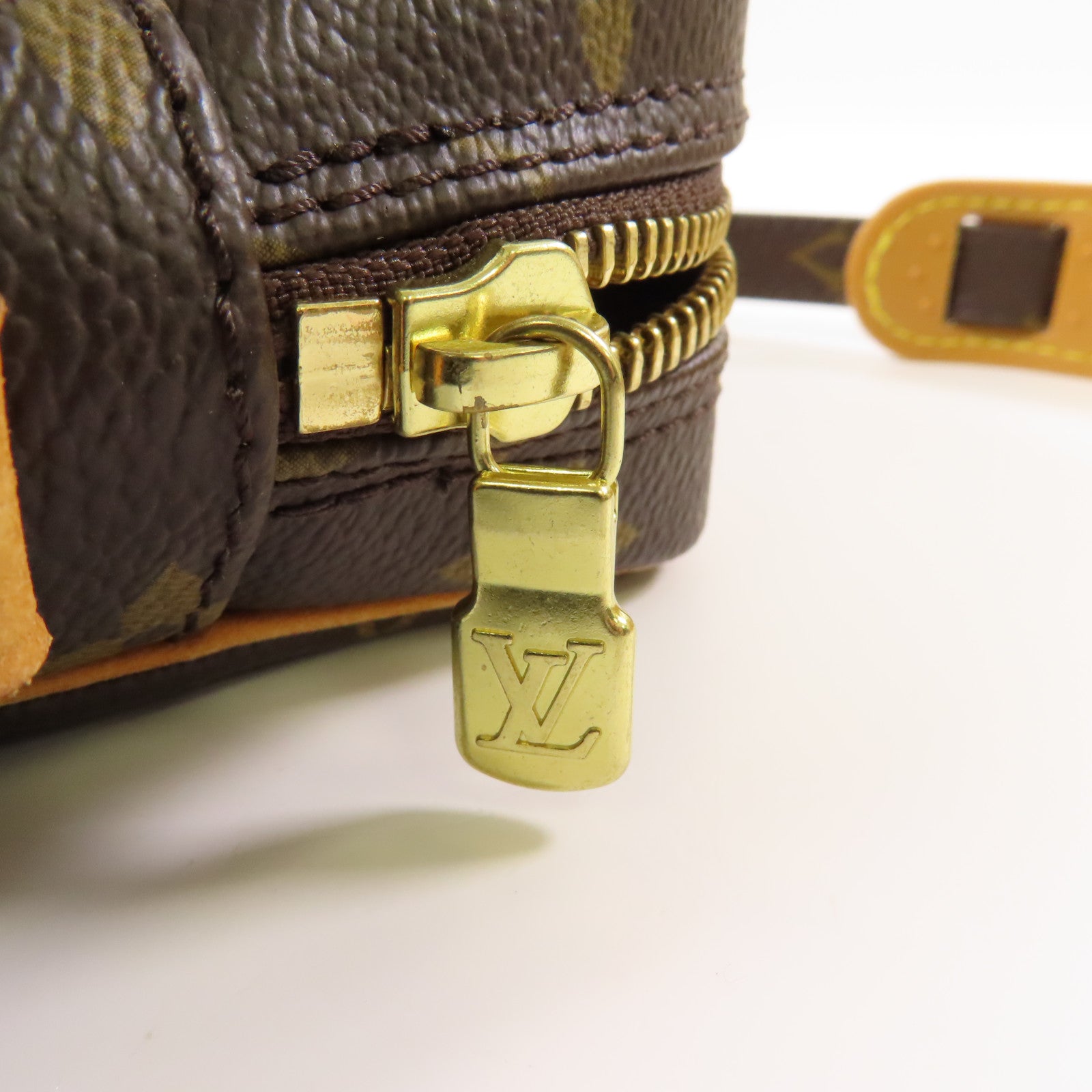 LOUIS VUITTON Monogram Amazon金扣肩背袋