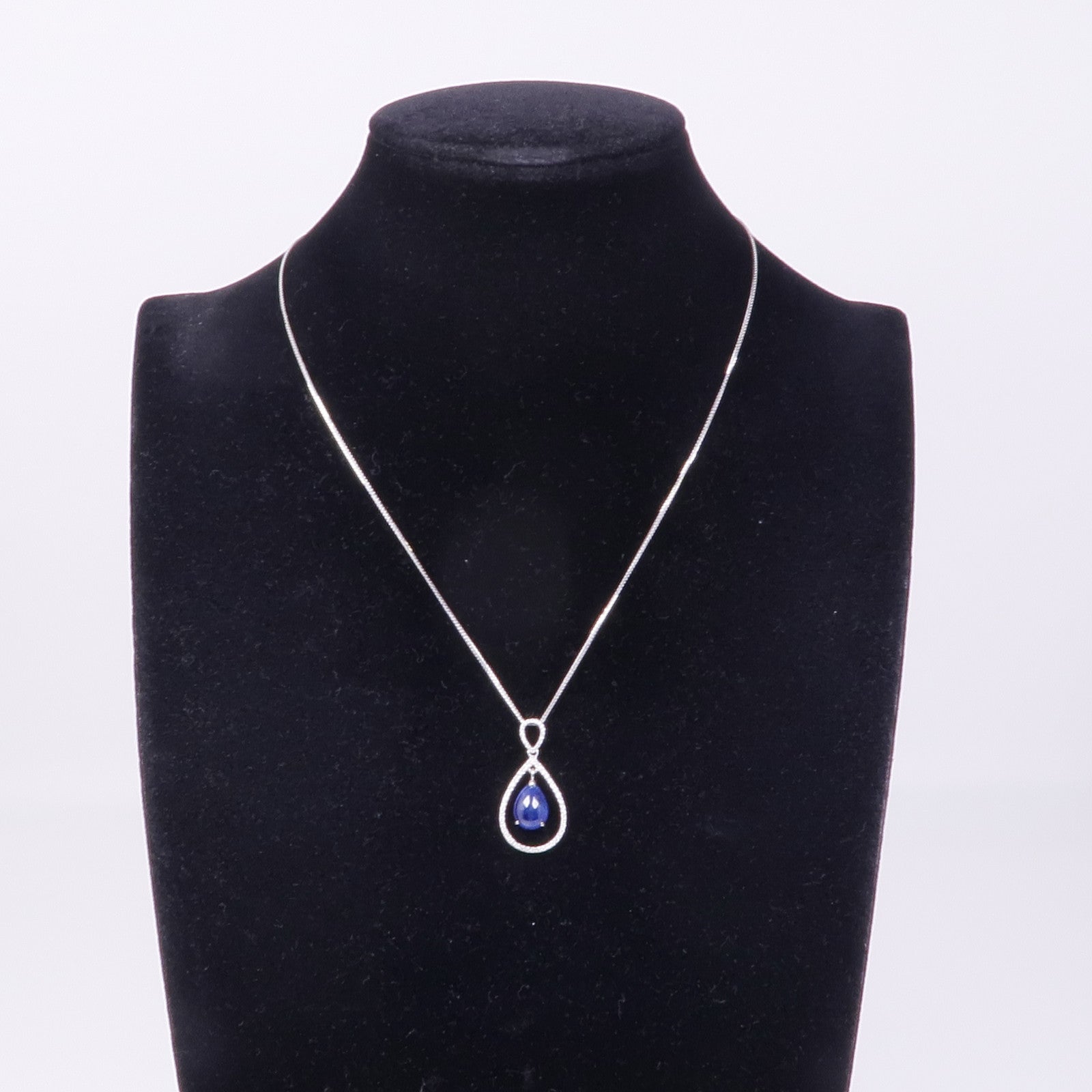 JEWELRY Sapphire Diamond Necklace 18K White Gold
