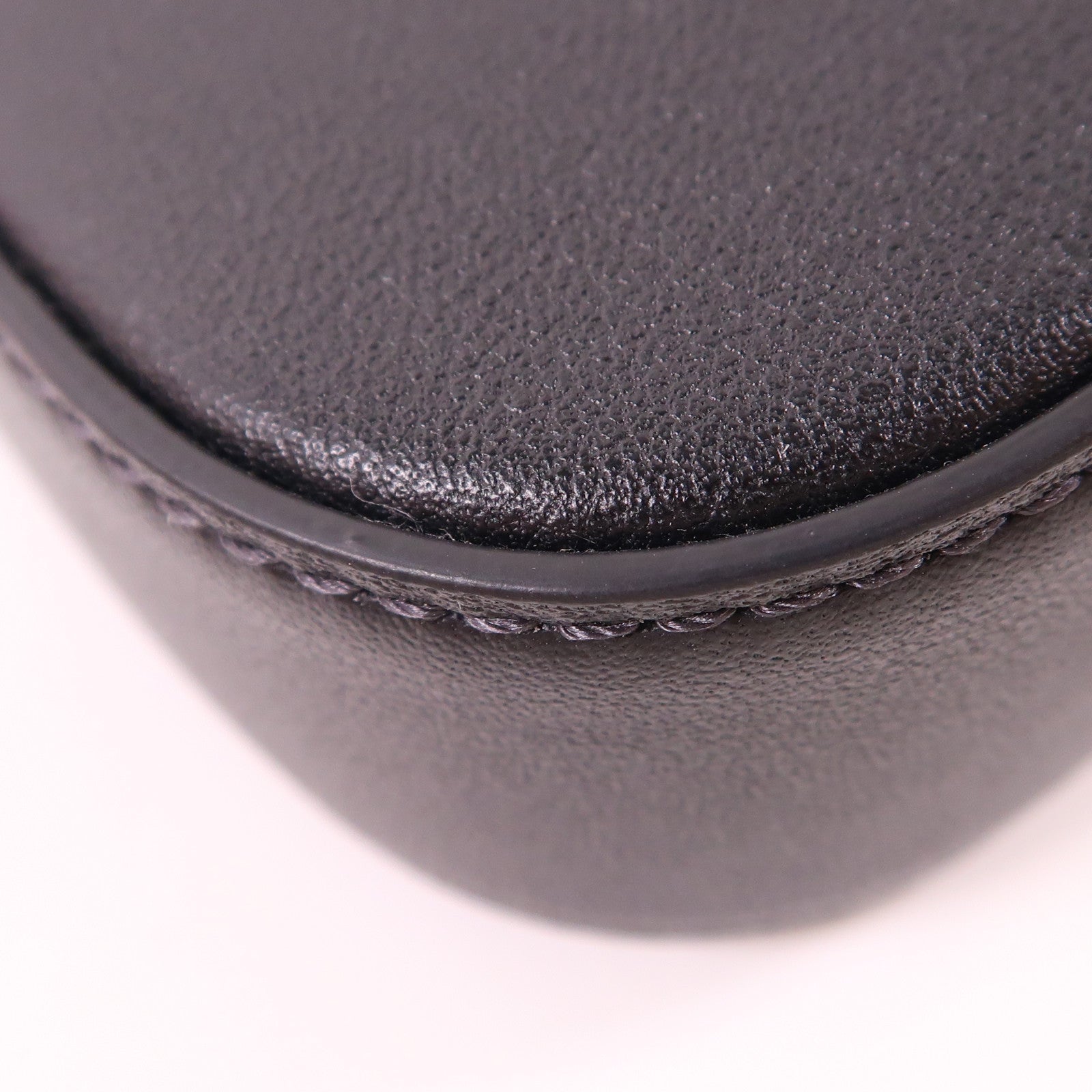 Valentino 【激減優惠】牛皮皮革V Logo Cross Bag金扣肩背袋