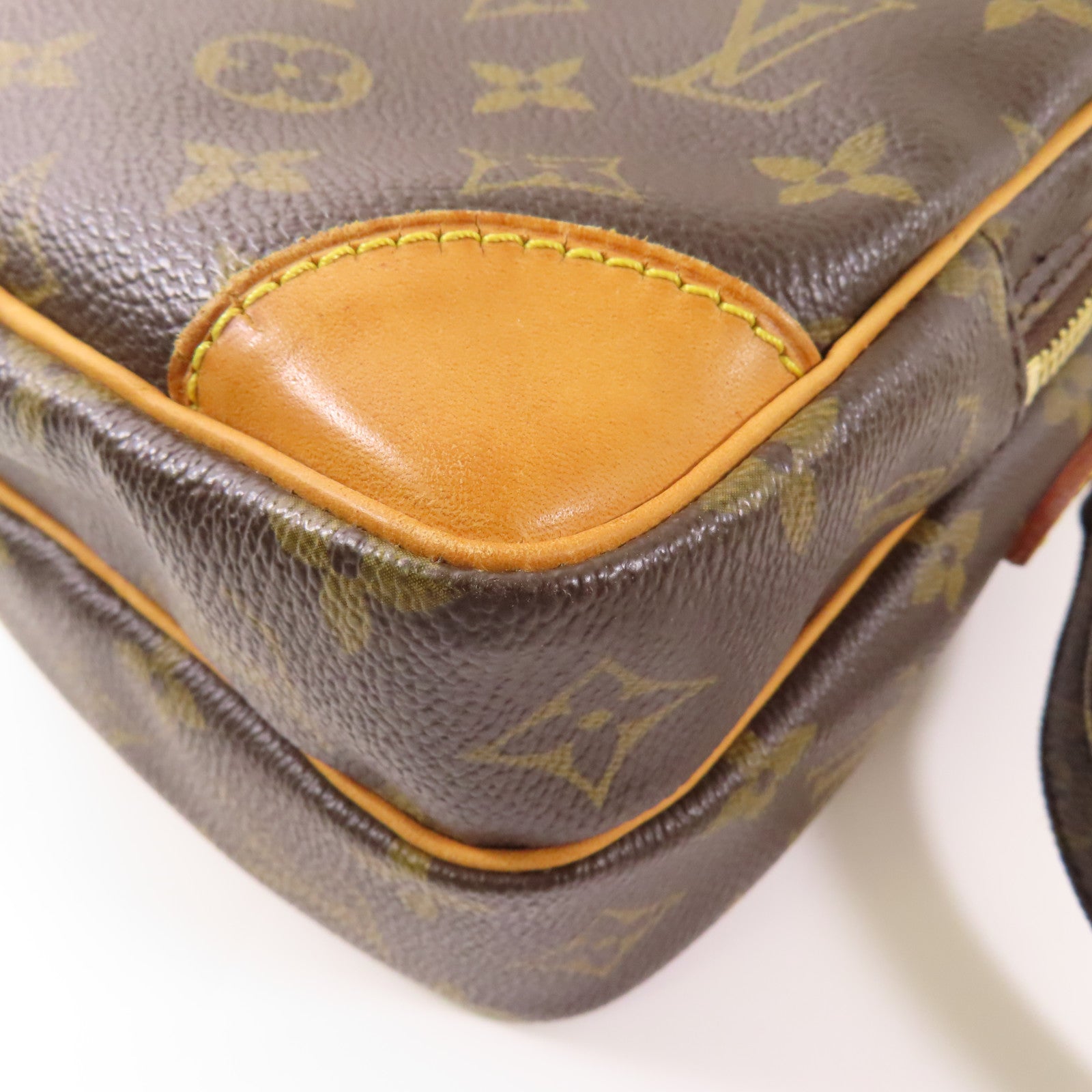 LOUIS VUITTON Monogram Amazon金扣肩背袋