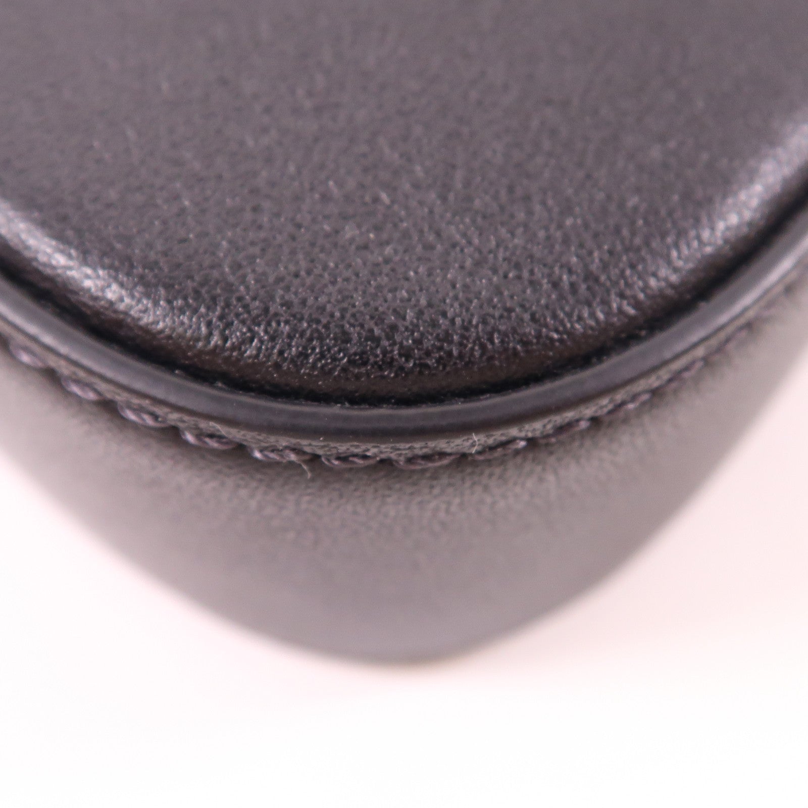 Valentino 【激減優惠】牛皮皮革V Logo Cross Bag金扣肩背袋