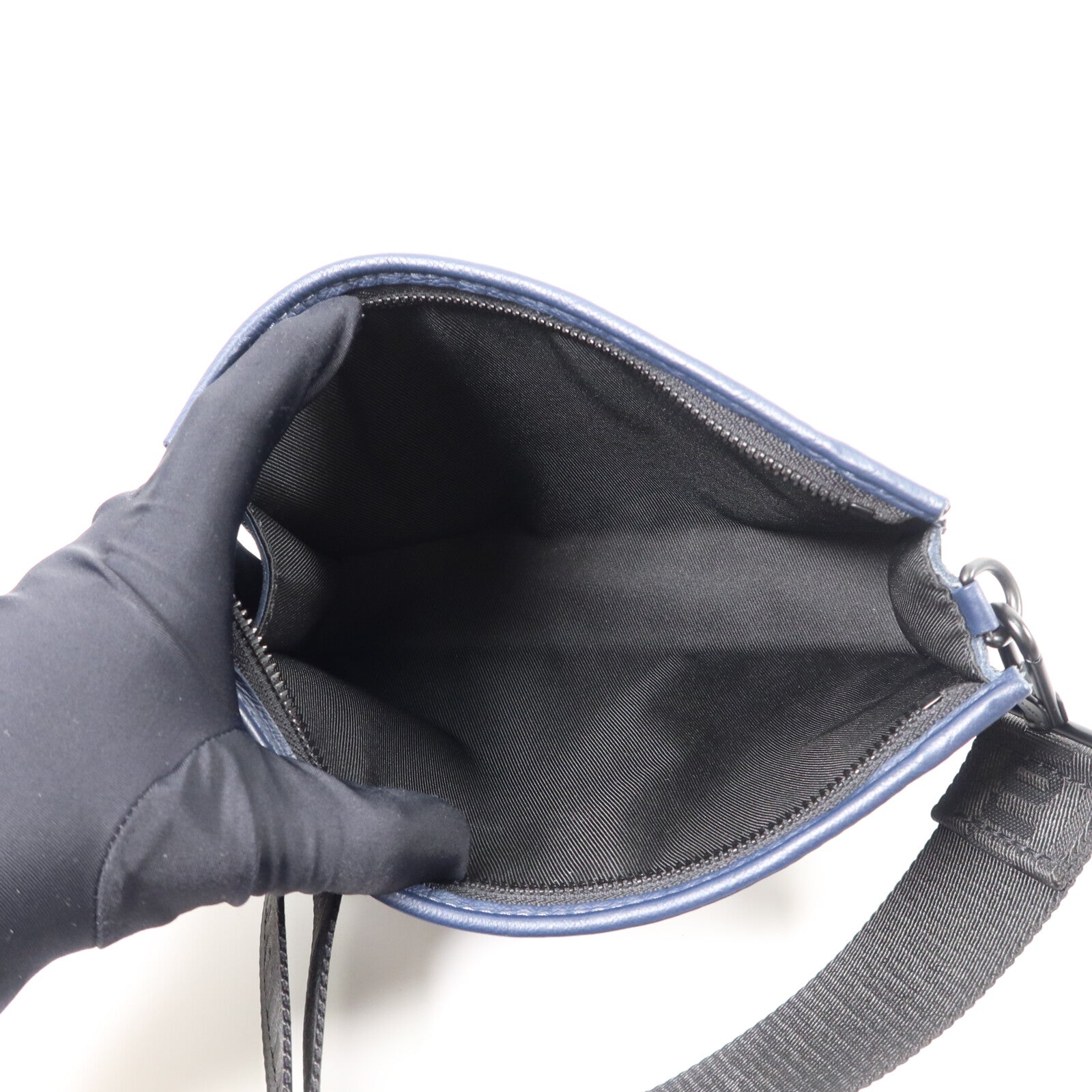 LOUIS VUITTON Monogram Shadow Gaston Wearable Wallet肩背袋