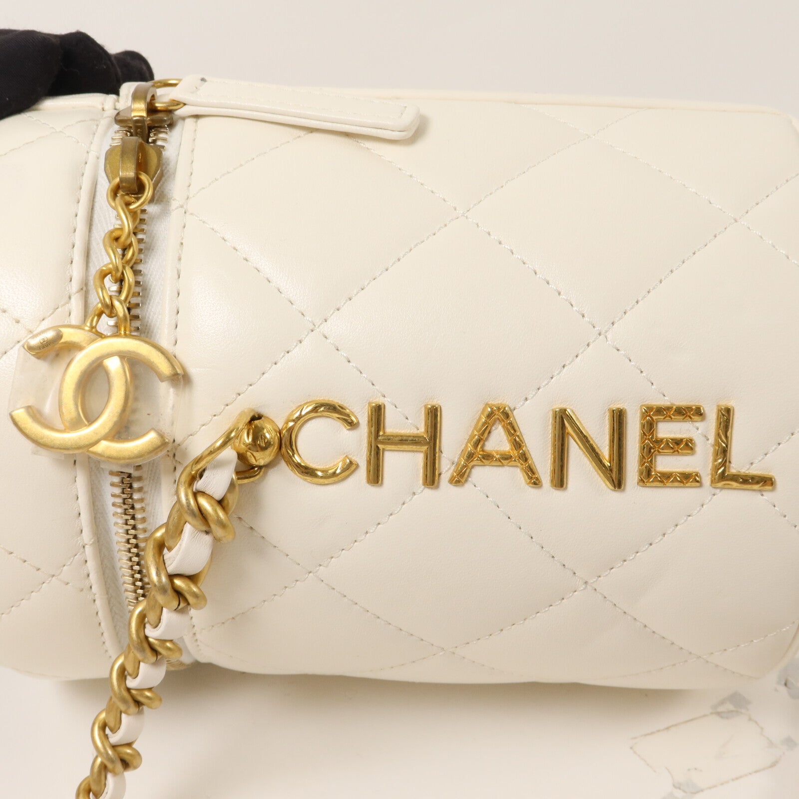 CHANEL 羊皮皮革Vanity Case鏈帶肩背袋