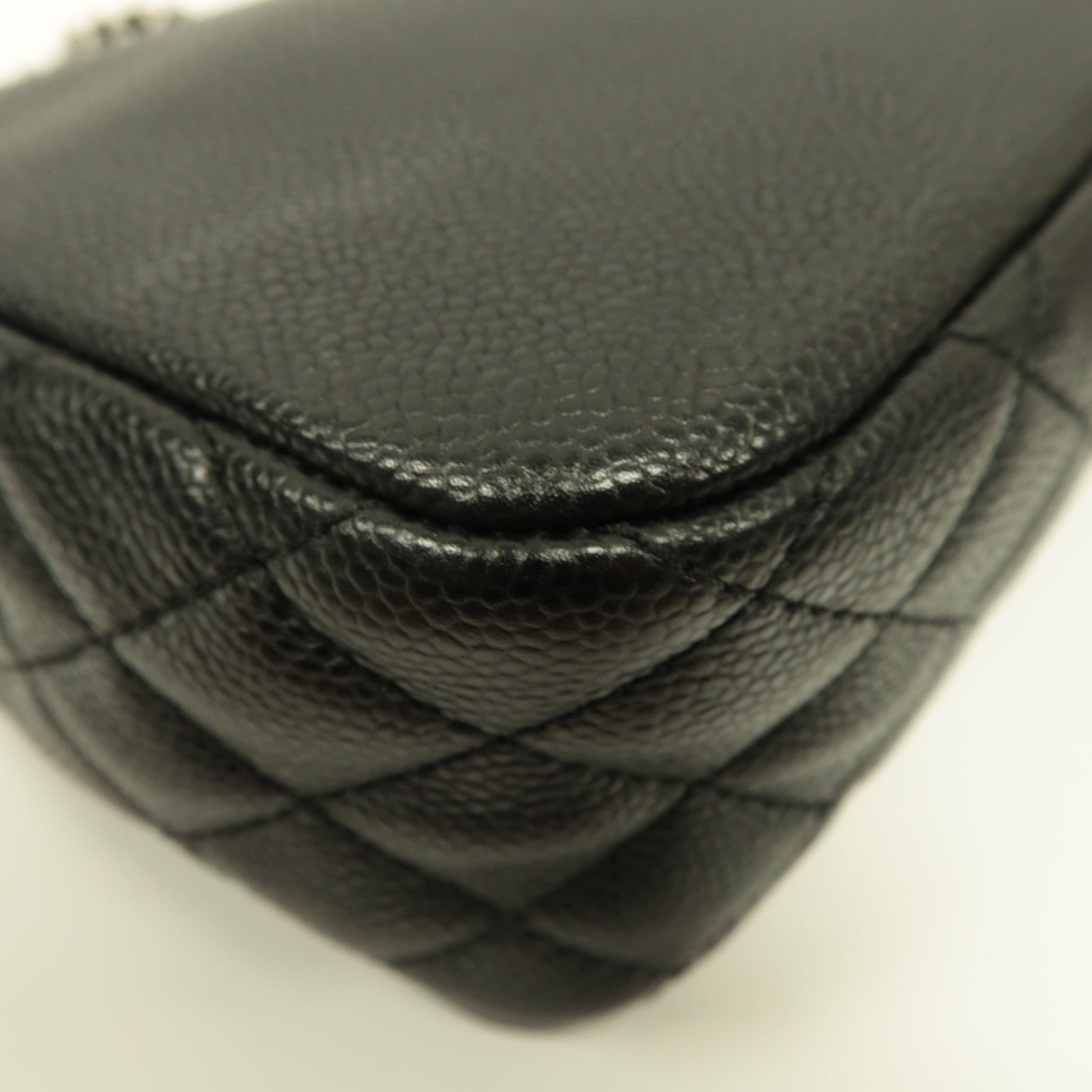 CHANEL 【激減優惠】菱格Caviar皮革Chain Shoulder銀扣鏈帶肩背袋黑色