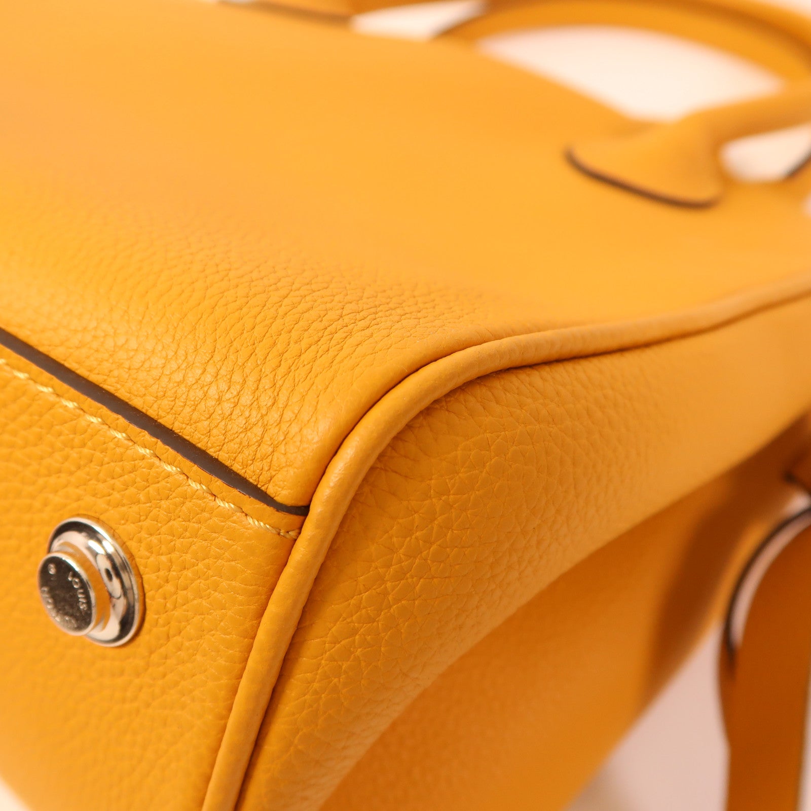 LOUIS VUITTON 牛皮皮革Milla PM銀扣手挽肩背兩用袋