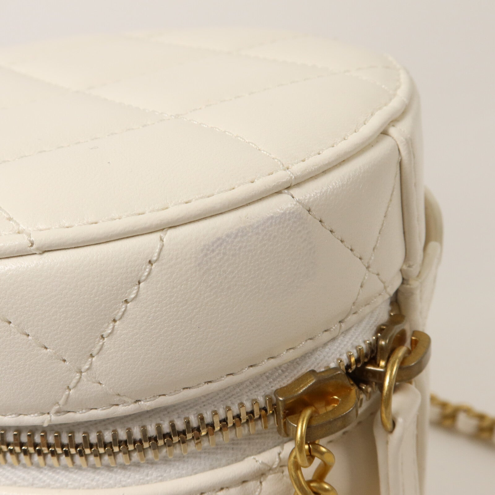 CHANEL 羊皮皮革Vanity Case鏈帶肩背袋