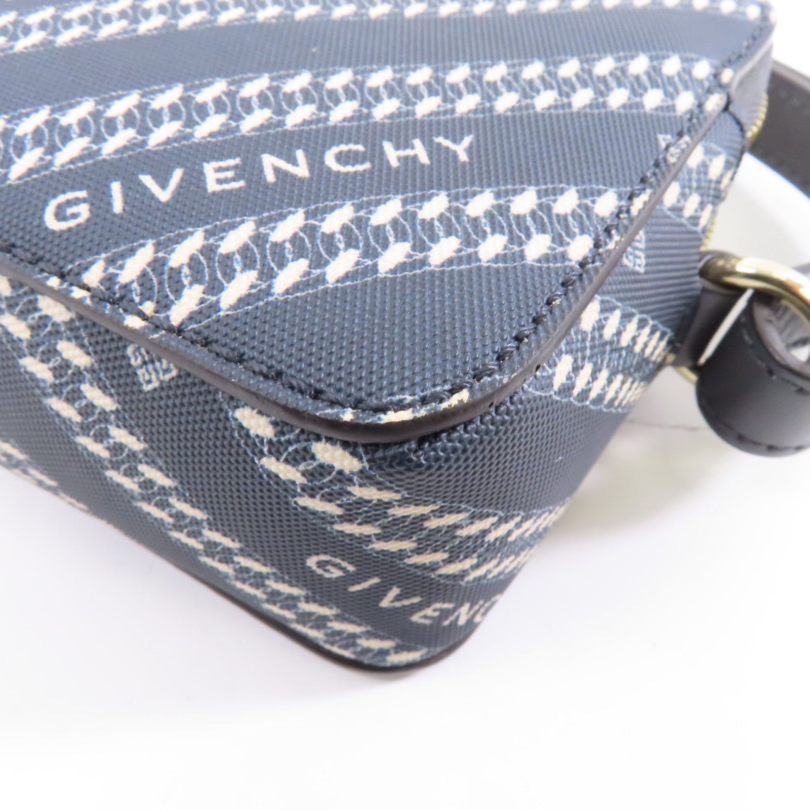 GIVENCHY 牛皮皮革/塗層帆布Shoulder Bag金扣肩背袋白色