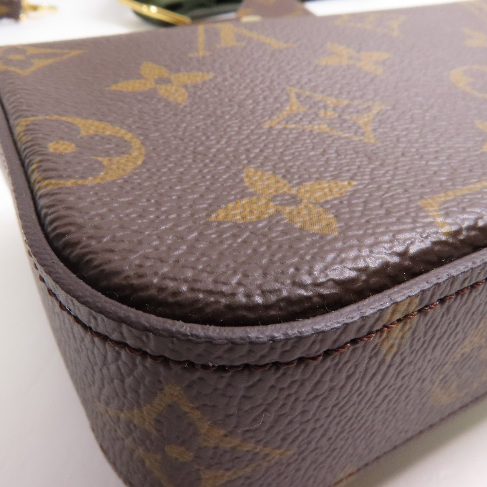 LOUIS VUITTON Monogram Felicie Strap & Go金扣肩背袋