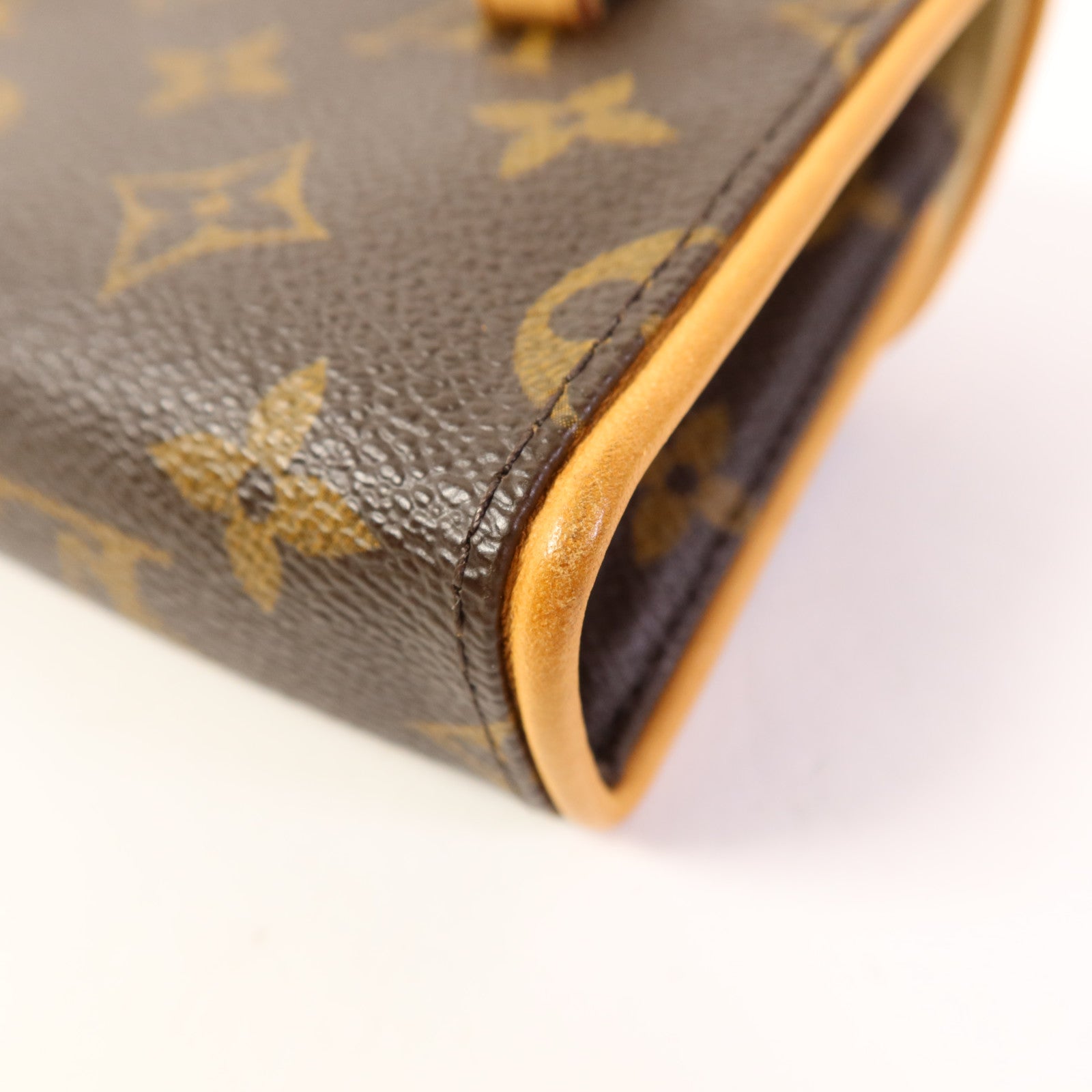 LOUIS VUITTON Monogram Pochette Twin PM金扣肩背袋