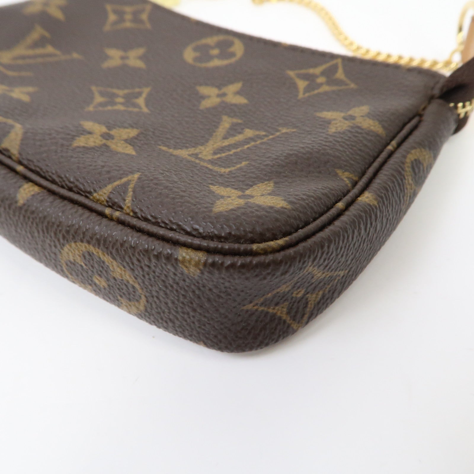 LOUIS VUITTON Monogram Mini Pochette Accessoires金扣手拿包啡色