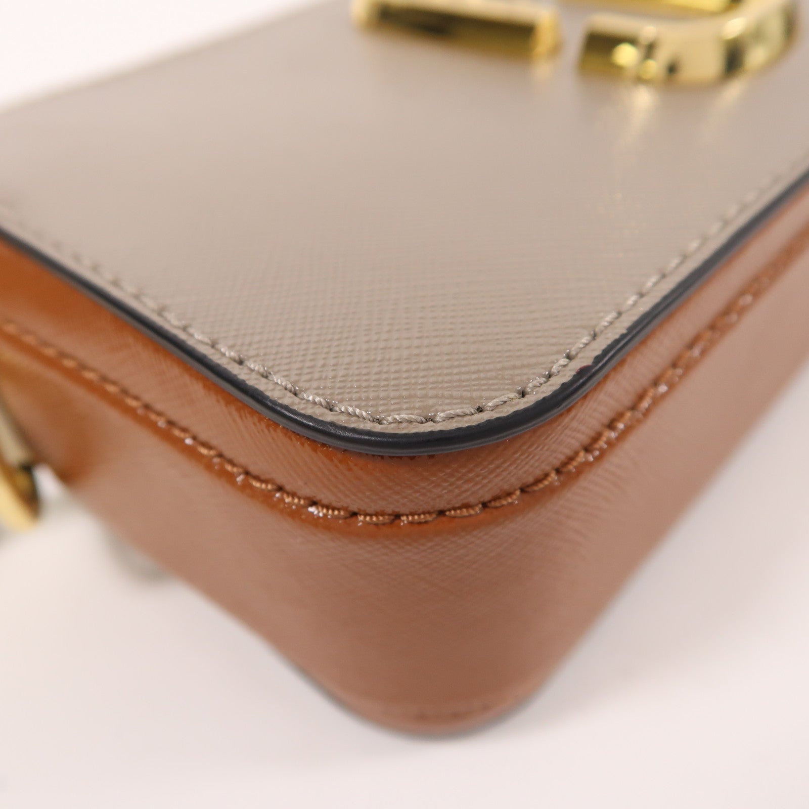 MARC JACOBS 牛皮皮革Shoulder Bag金扣肩背袋