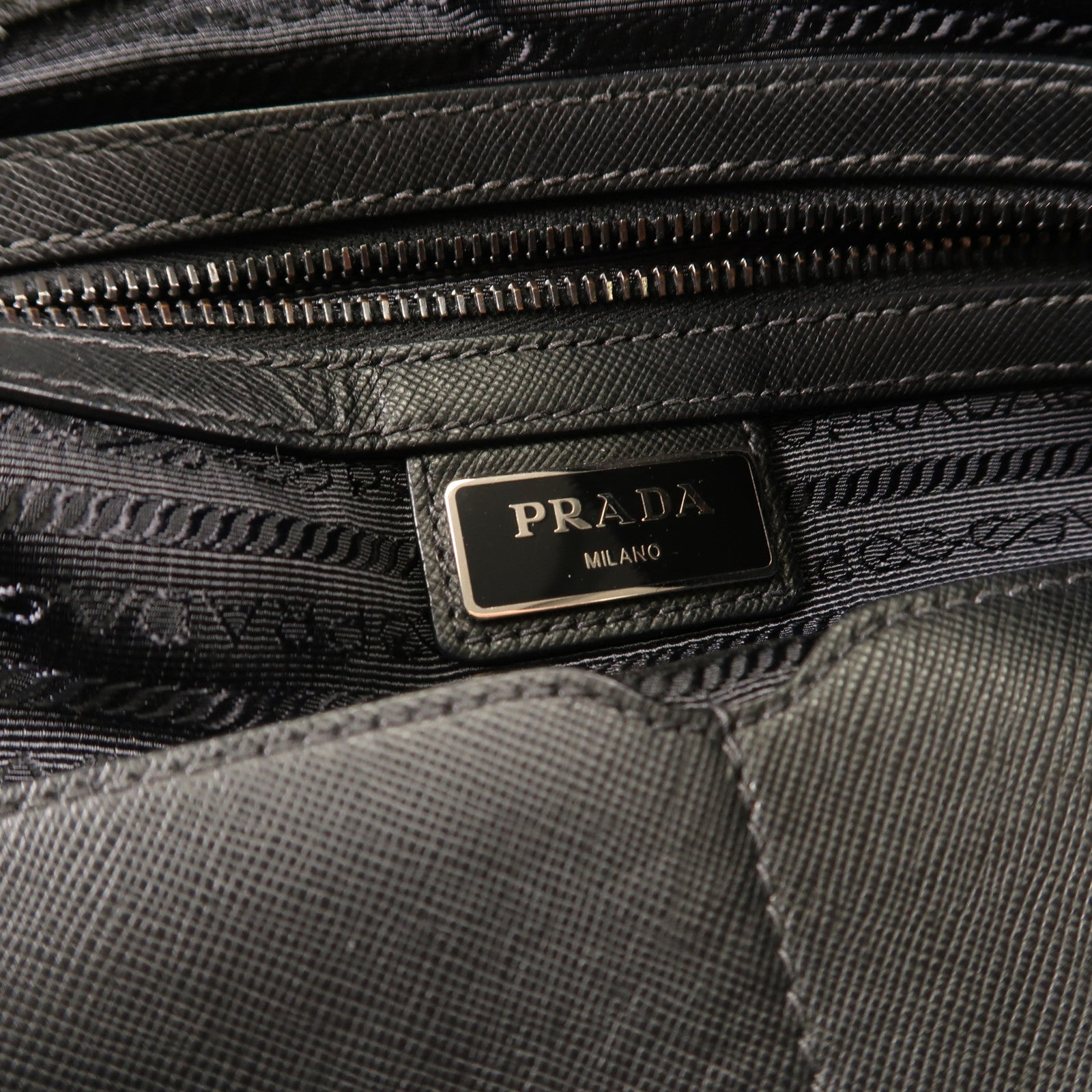 PRADA 尼龍2 Way Shoulder銀扣手挽肩背兩用袋
