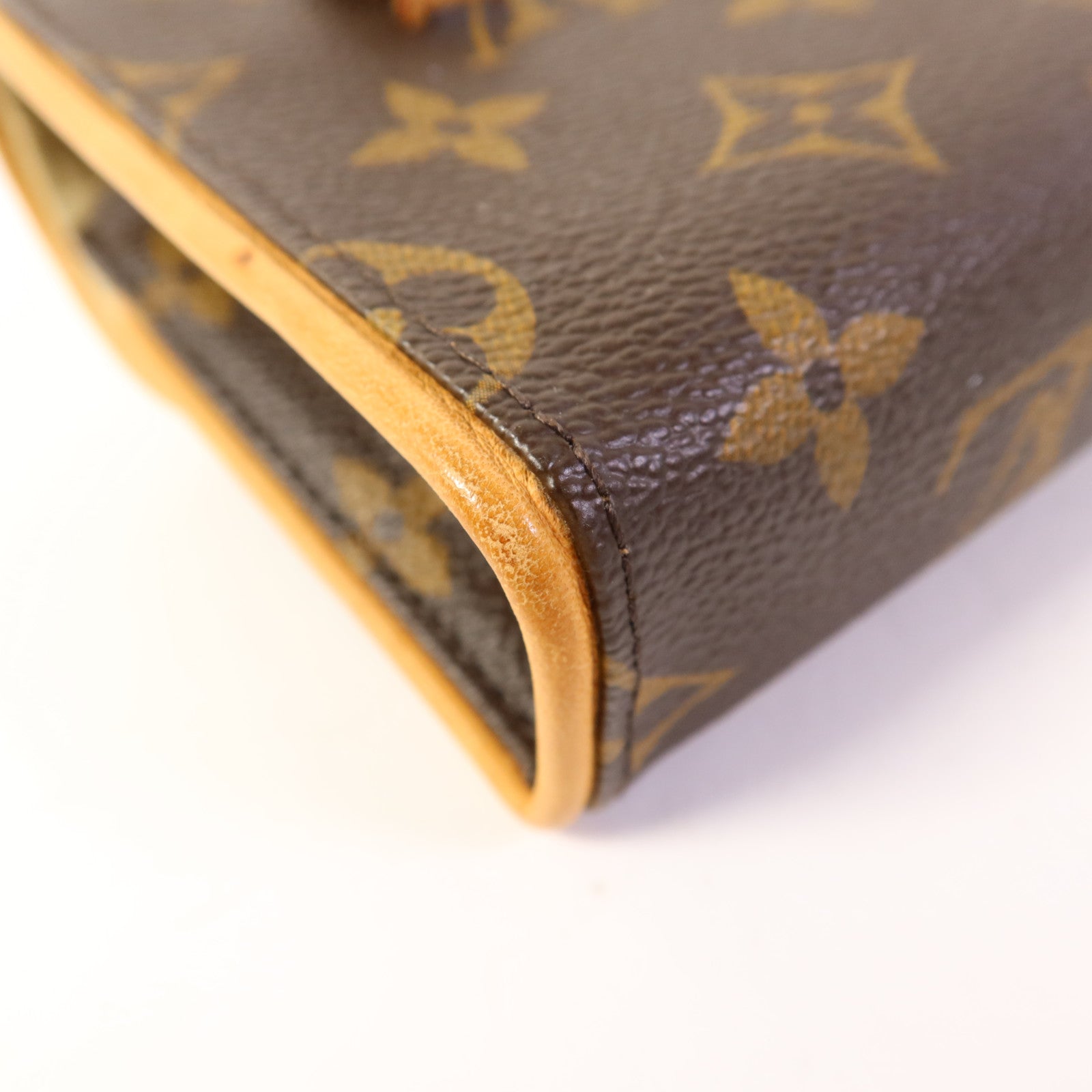 LOUIS VUITTON Monogram Pochette Twin PM金扣肩背袋