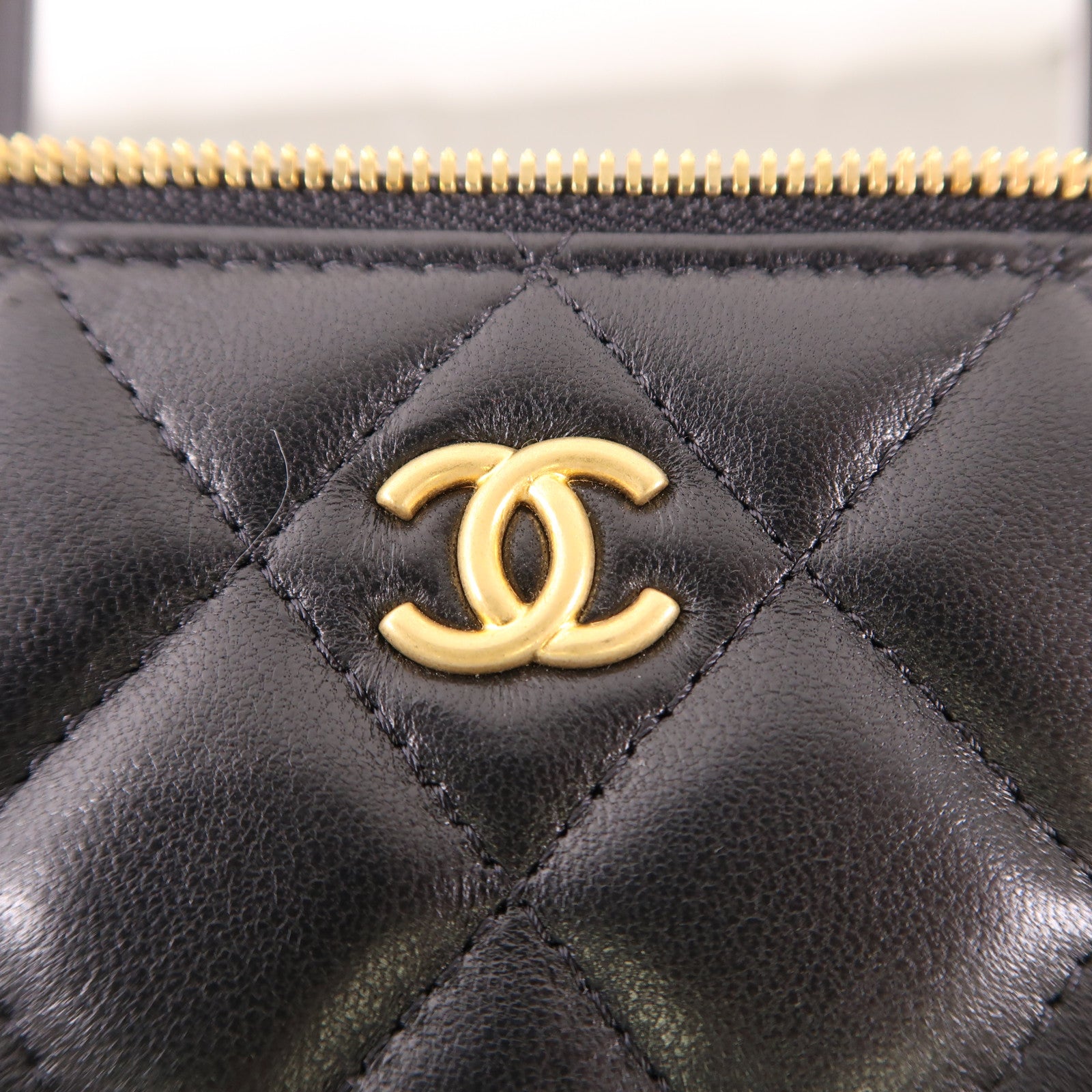 CHANEL 羊皮皮革Vanity Case金扣肩背袋