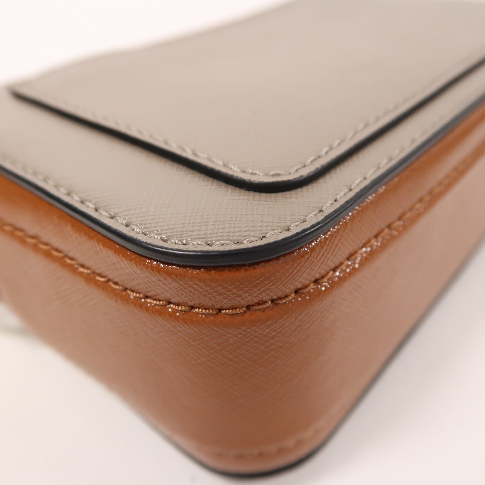 MARC JACOBS 牛皮皮革Shoulder Bag金扣肩背袋