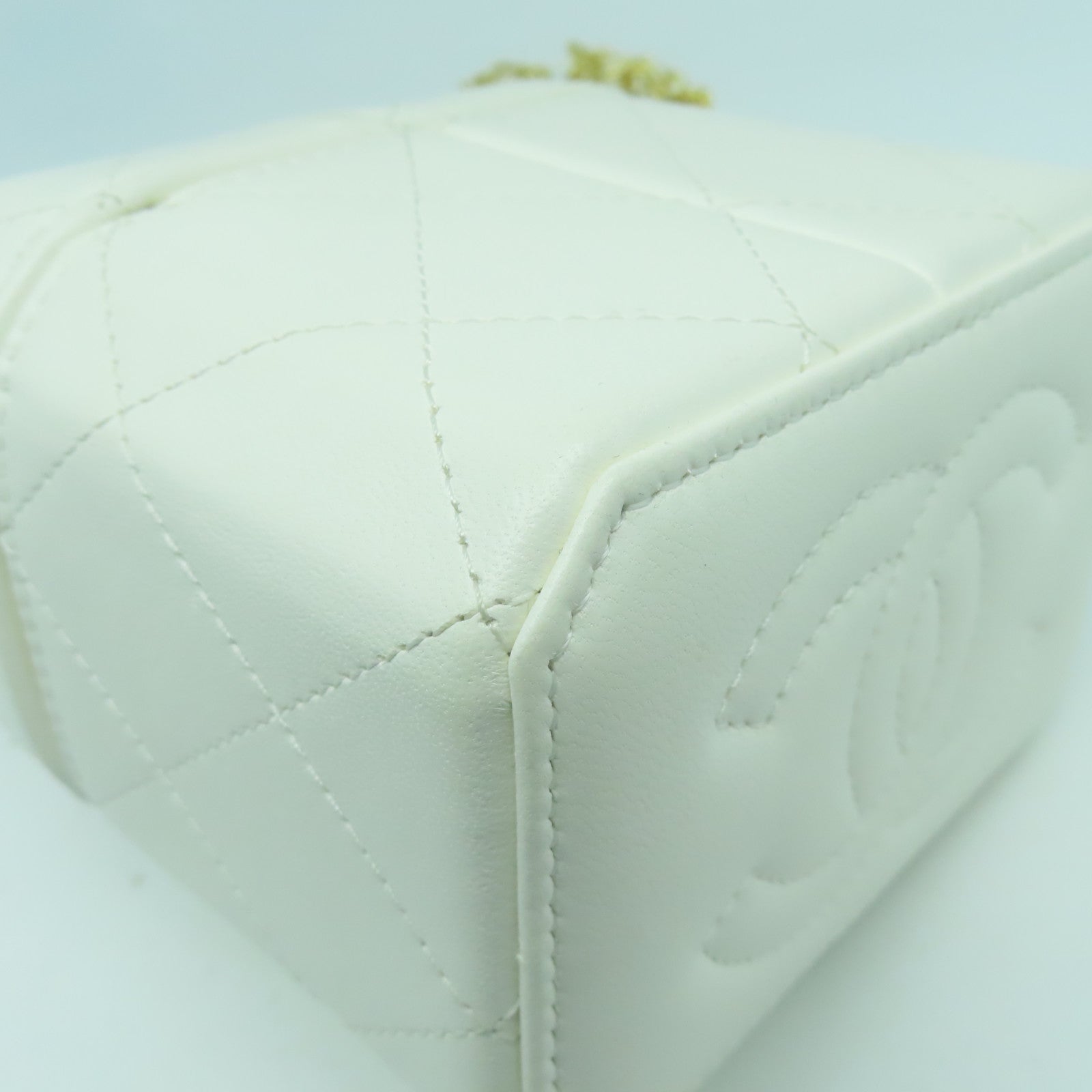 CHANEL 【激減優惠】菱格牛皮皮革Chain Shoulder Bag金扣鏈帶肩背袋白色