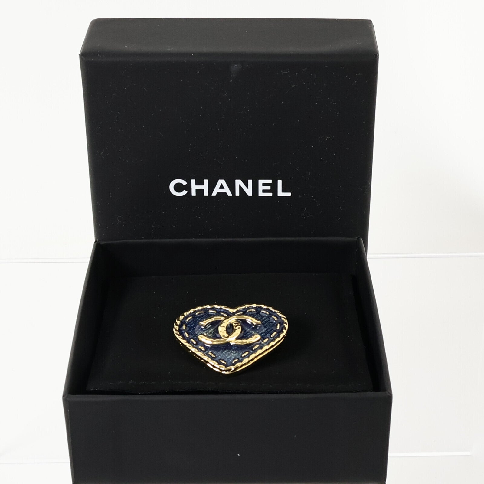 CHANEL 金屬/PVC/琺瑯Brooch胸針