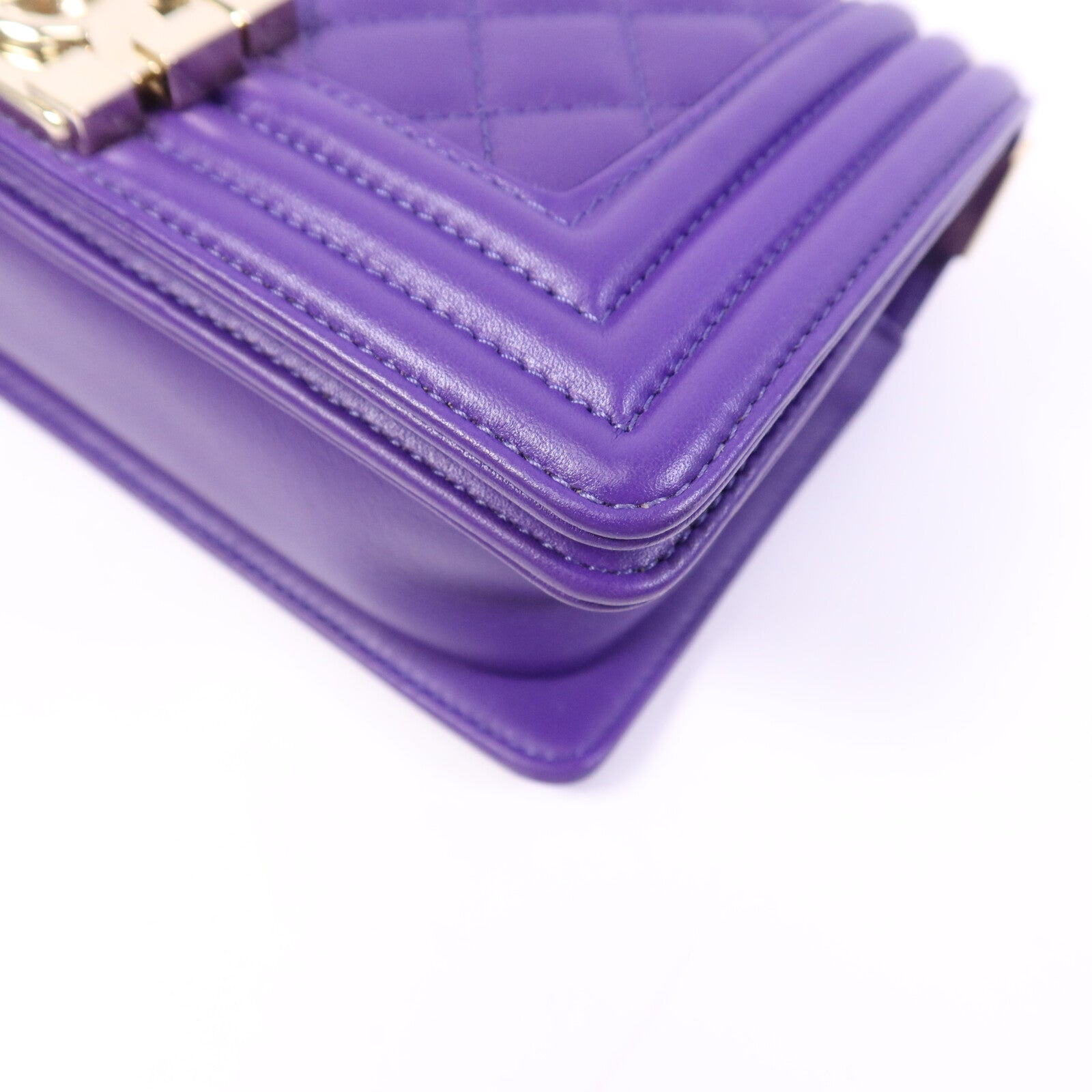 CHANEL 羊皮皮革Boy 20cm金扣鏈帶肩背袋