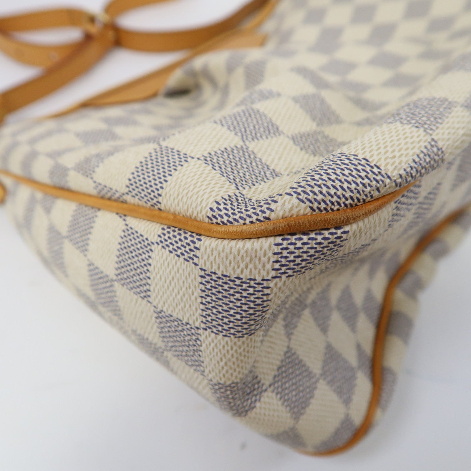 LOUIS VUITTON Damier Azur Siracusa MM金扣肩背袋白色