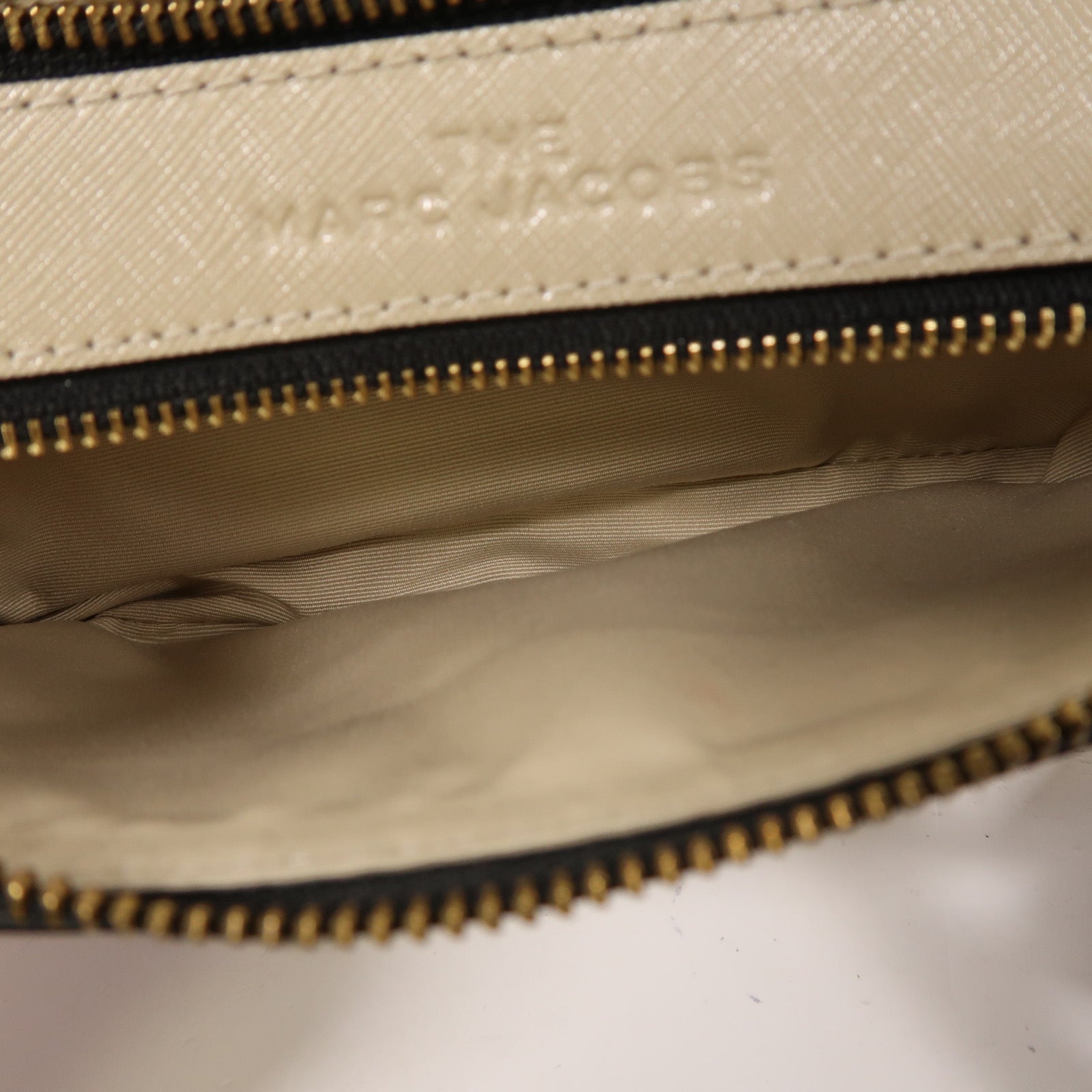 MARC JACOBS 牛皮皮革Shoulder Bag金扣肩背袋