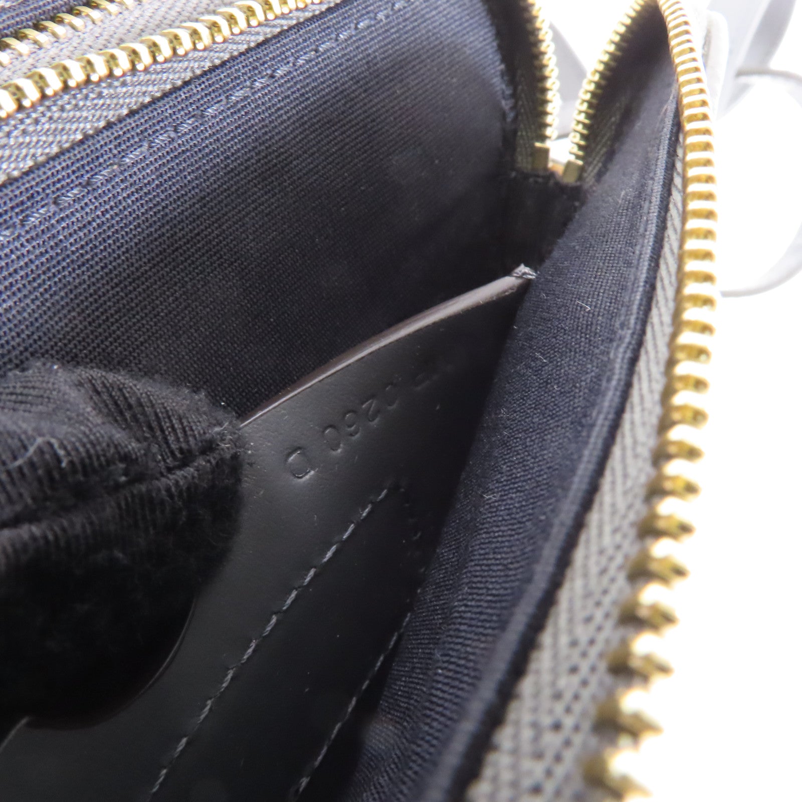 GIVENCHY 牛皮皮革/塗層帆布Shoulder Bag金扣肩背袋白色