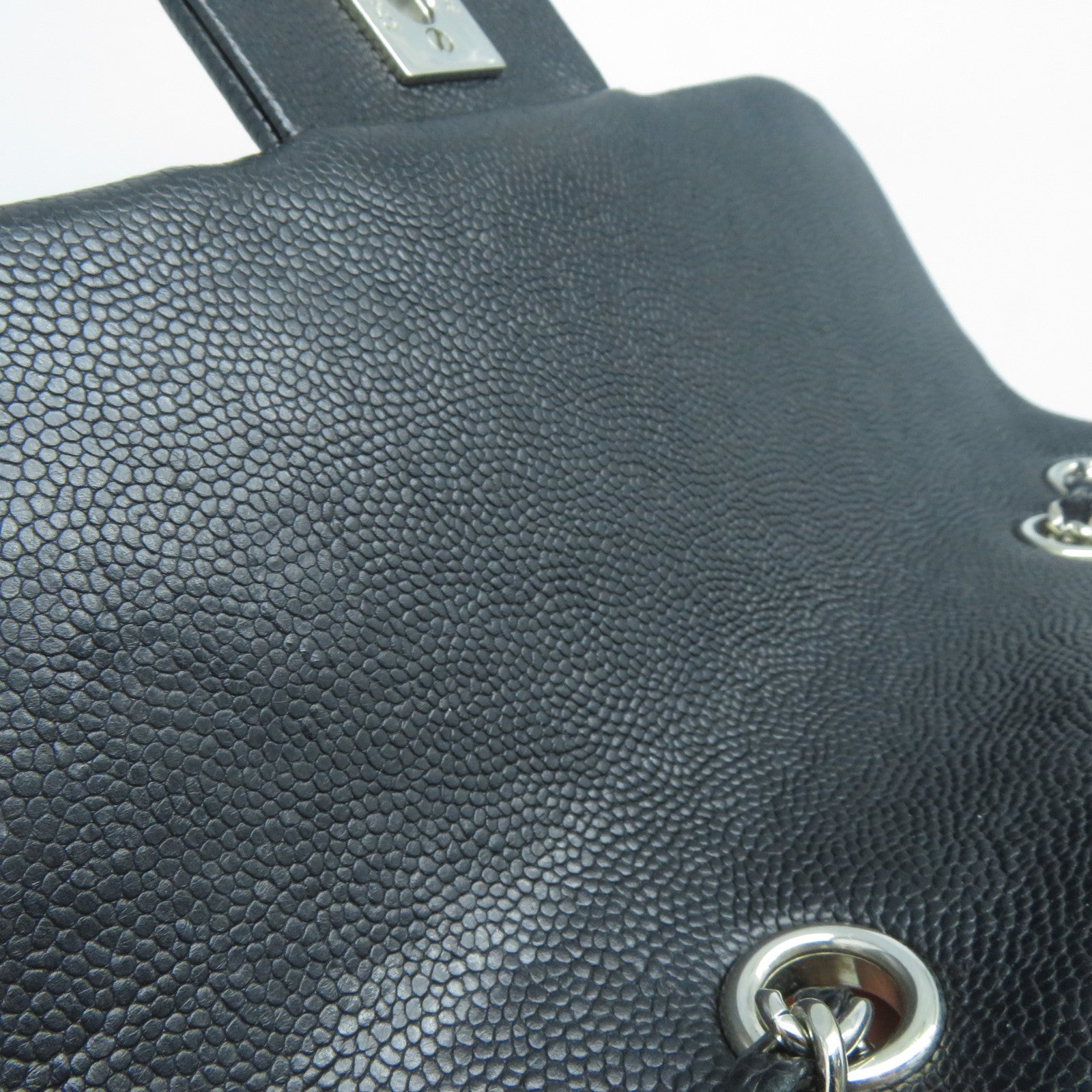 CHANEL 菱格Caviar皮革Chain Shoulder銀扣鏈帶肩背袋黑色