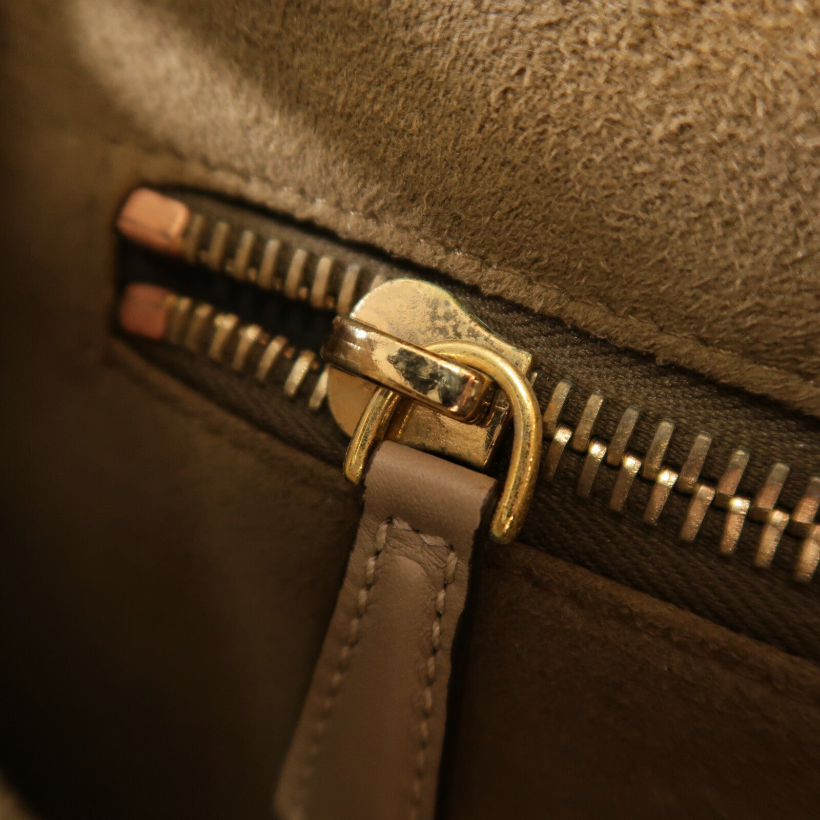 FENDI 牛皮皮革Peekaboo手挽肩背兩用袋