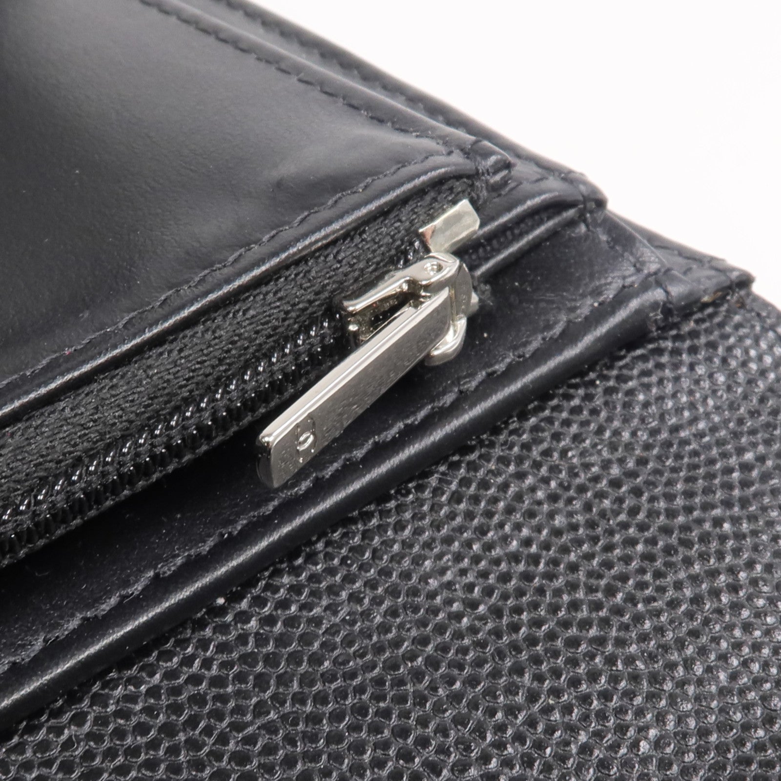 CHANEL 牛皮皮革Chanel 19 Wallet銀扣長錢包