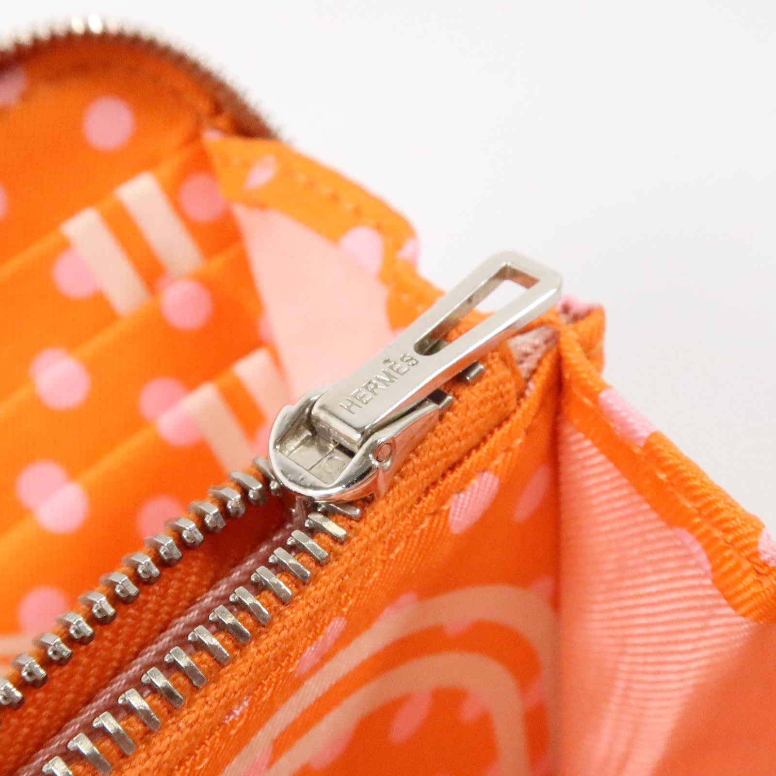 HERMES Epsom皮革Silk In Long Wallet銀扣長錢包Orange