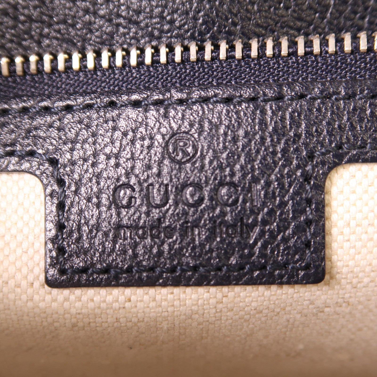 GUCCI 塗層帆布/皮革Ophidia GG銀扣肩背袋