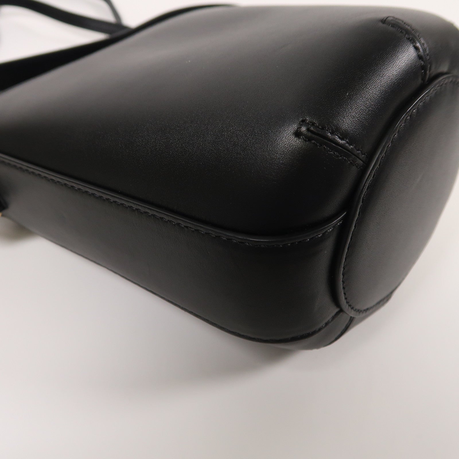 Chloe 牛皮皮革Sense Bucket Bag銀扣肩背袋黑色