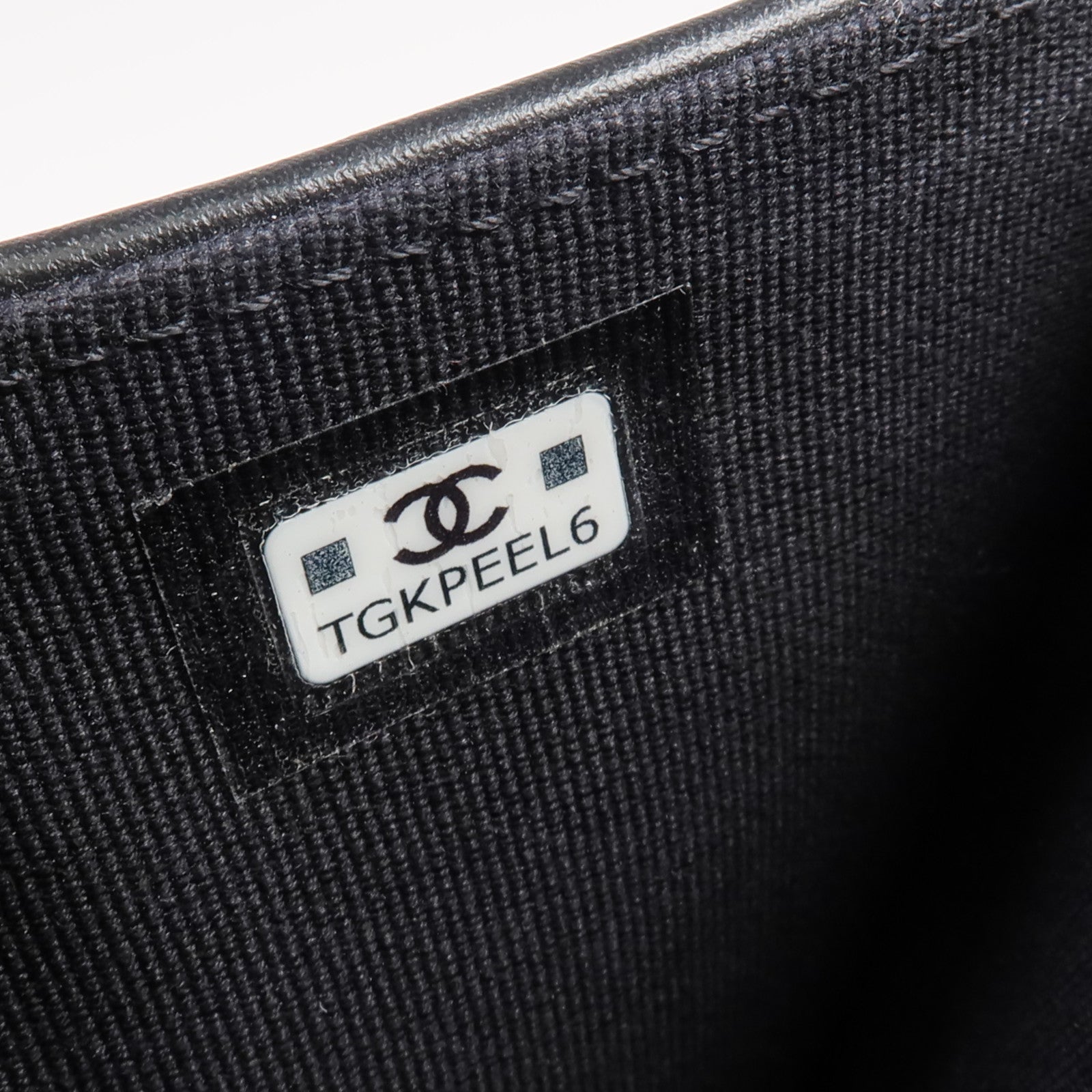 CHANEL 牛皮皮革Chanel 19 Wallet銀扣長錢包