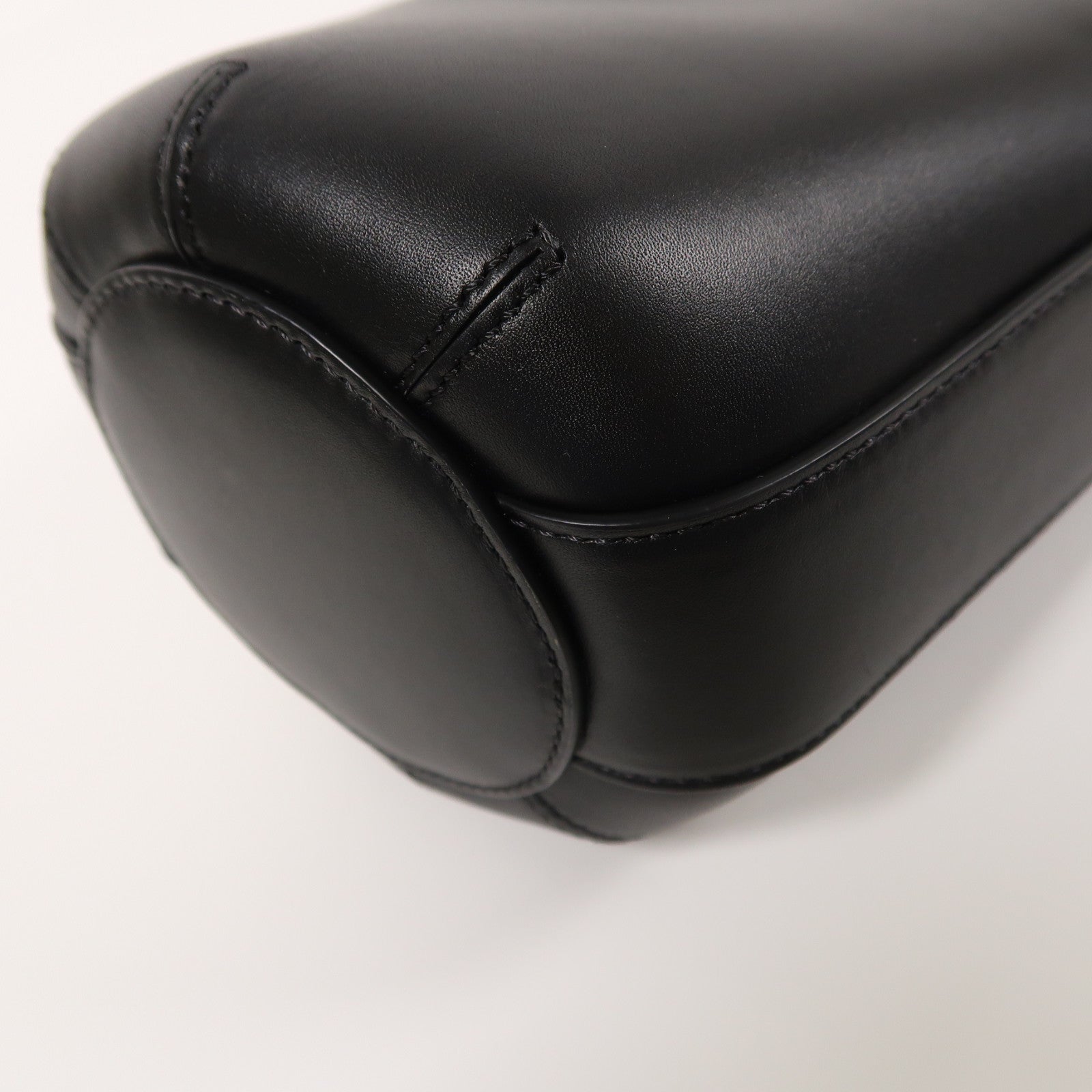 Chloe 牛皮皮革Sense Bucket Bag銀扣肩背袋黑色