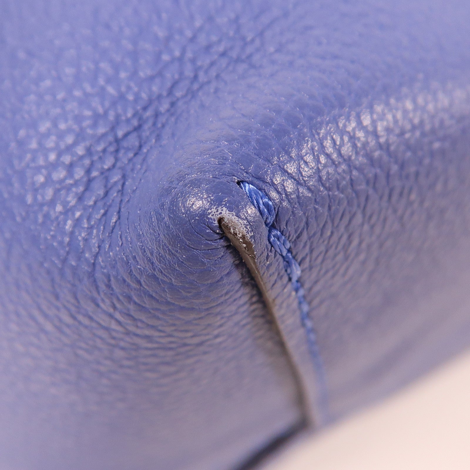 LOUIS VUITTON 牛皮皮革Lockme Backpack銀扣背包