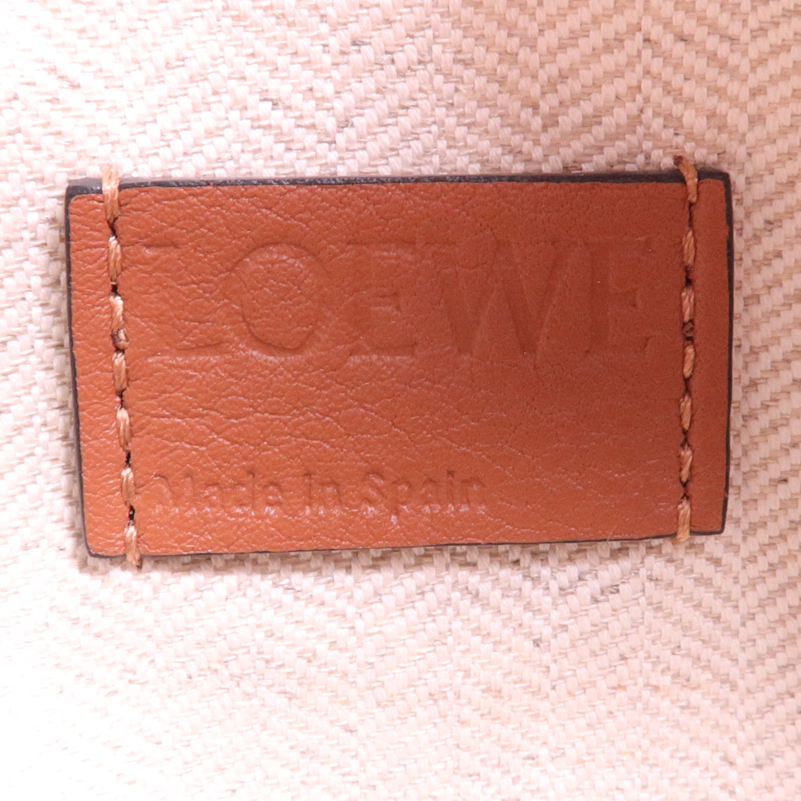 LOEWE 牛皮皮革Puzzle Bag銀扣手挽肩背兩用袋