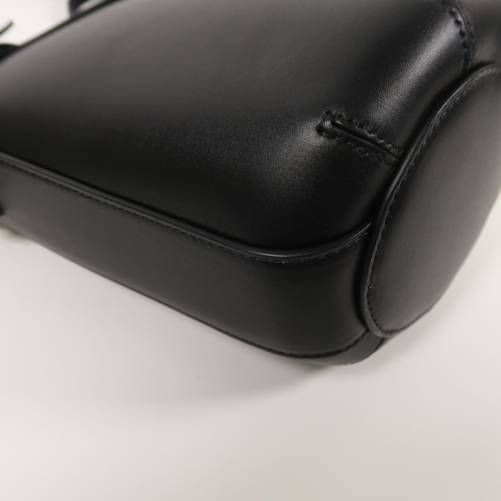 Chloe 牛皮皮革Sense Bucket Bag銀扣肩背袋黑色