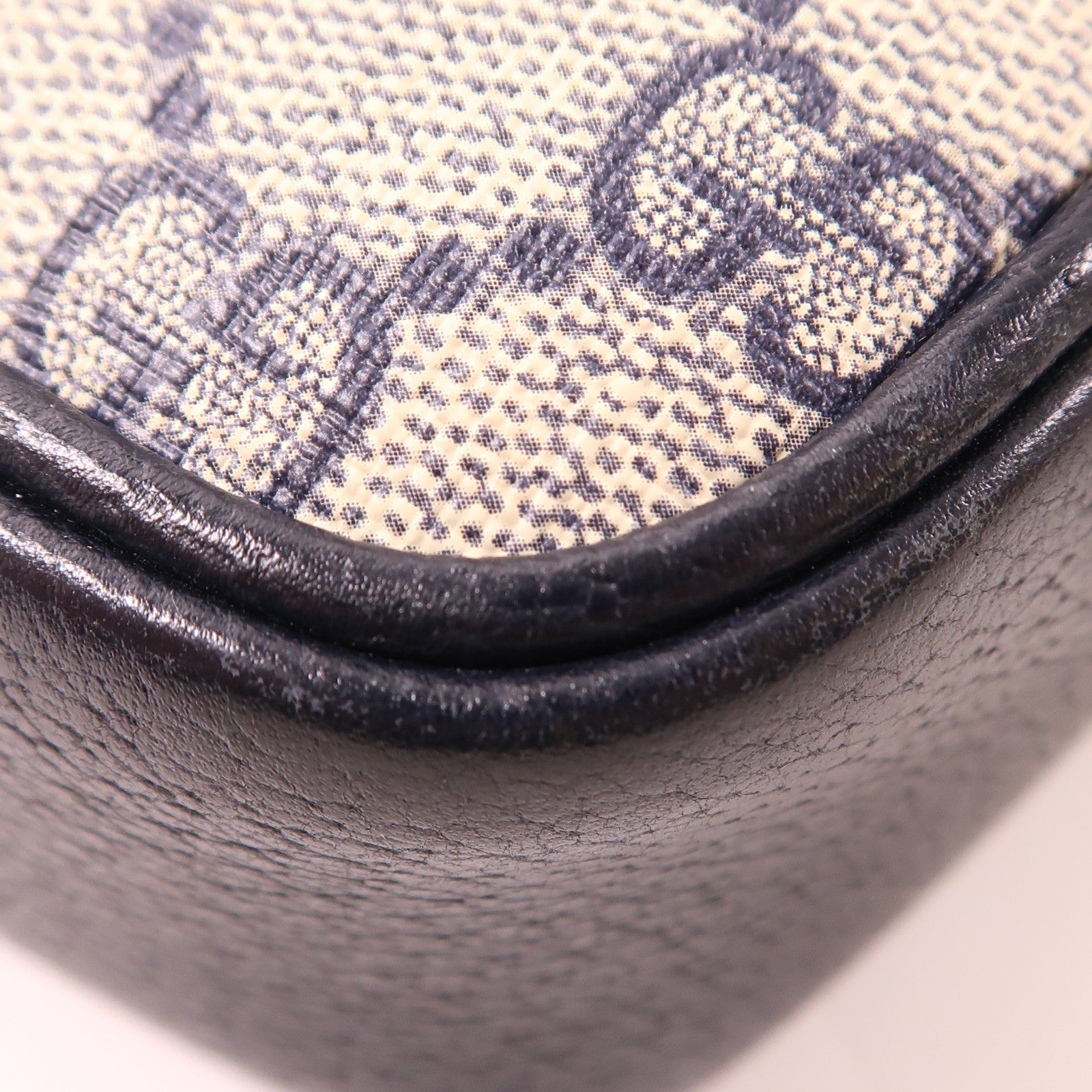 GUCCI 塗層帆布/皮革Ophidia GG銀扣肩背袋