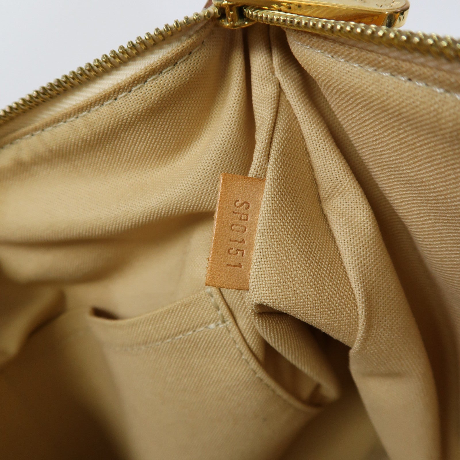 LOUIS VUITTON Damier Azur Siracusa MM金扣肩背袋白色