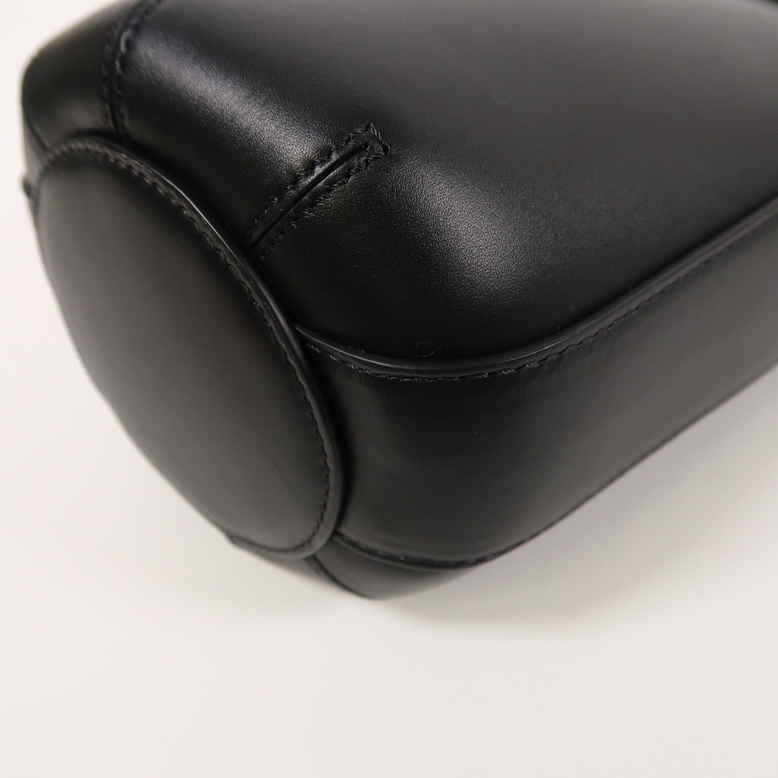 Chloe 牛皮皮革Sense Bucket Bag銀扣肩背袋黑色